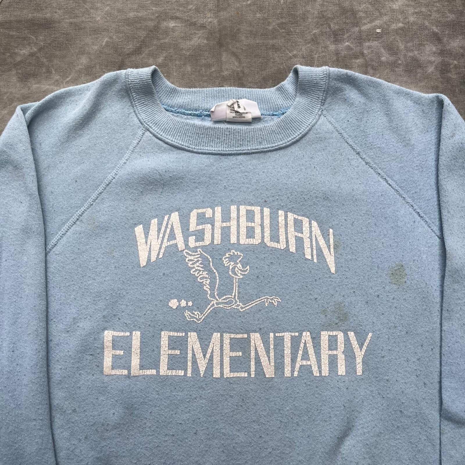 Vintage Vintage 1980s Washburn Elementary Road Runner Sweatshirt Size US L / EU 52-54 / 3 - 2 Thumbnail
