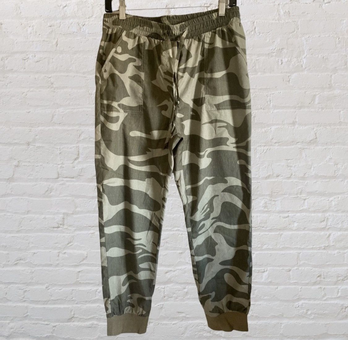 Other ARMY CAMO PRINT DRAWSTRING JOGGERS SZ L Size 32" / US 10 / IT 46 - 5 Thumbnail