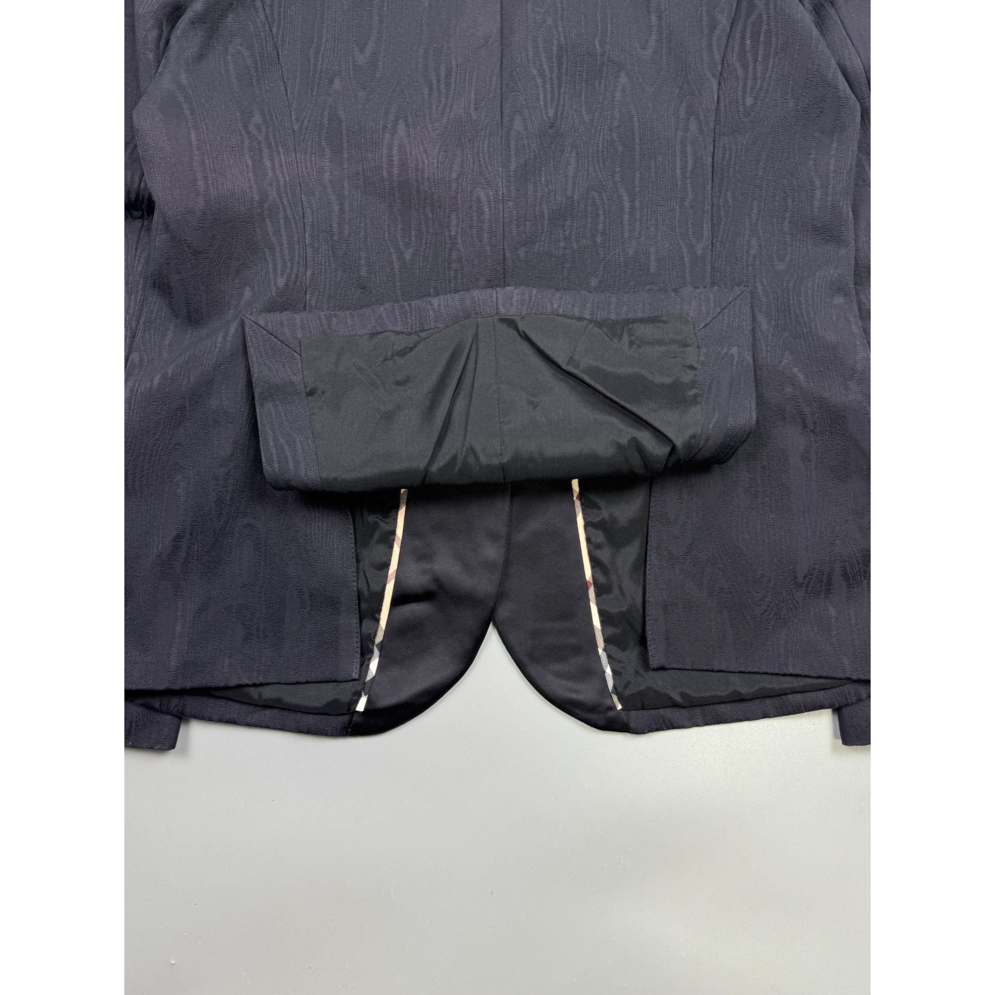 Burberry Burberry Peak Lapel 2 Button Blazer (Y1227) Size L / US 10 / IT 46 - 13 Thumbnail