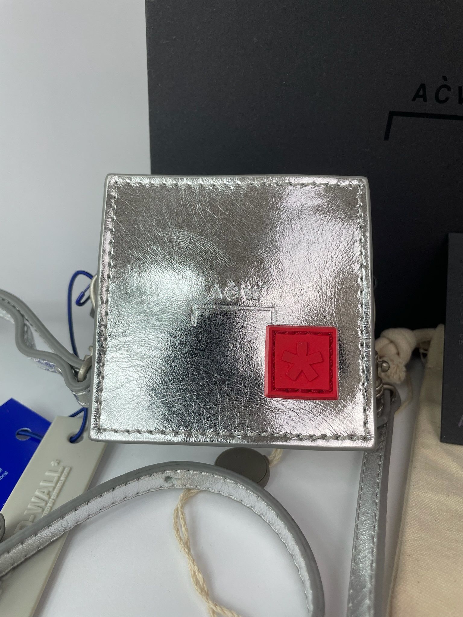A-COLD-WALL* BNWT SQUARE LEATHER COIN POUCH WITH STRAP Size ONE SIZE - 3 Thumbnail