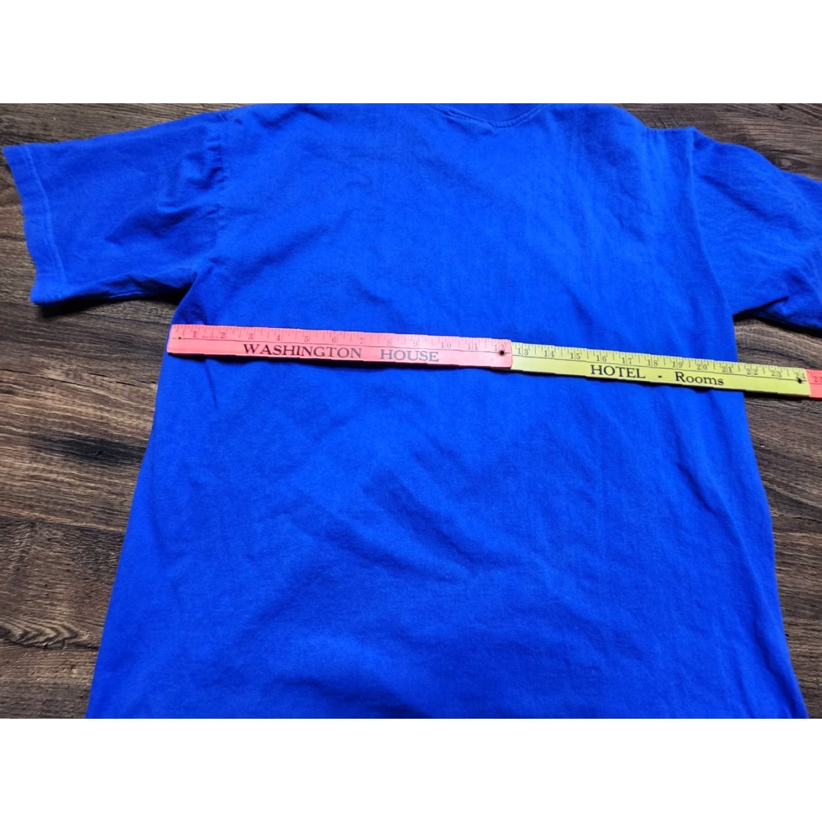 Vintage Vintage 90s Men's Blue Kentucky Wildcats College Basketball T-Shirt, Russell Athletic, Embroidered Logo, Short Sleeve, Regular Fit Size US L / EU 52-54 / 3 - 4 Thumbnail