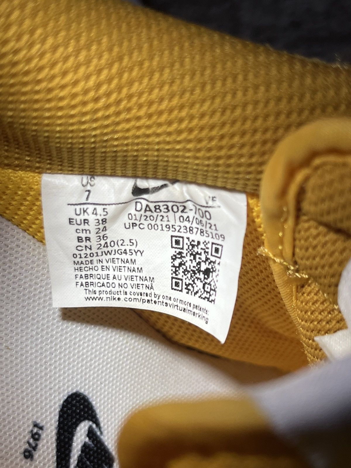 Nike Nike Air Force 1 Low 07’ “First Use University Gold” Size US 7 / IT 37 - 7 Thumbnail