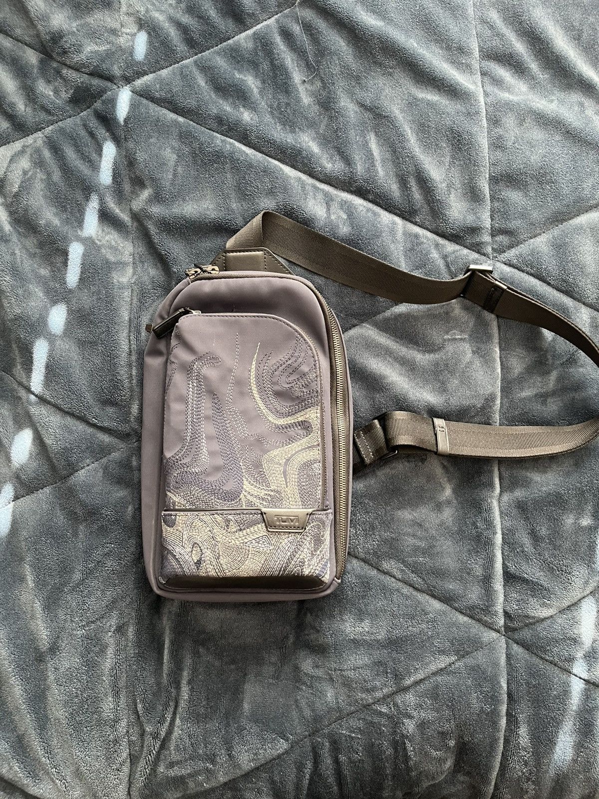 Tumi TUMI Liquid Embroidery Sling Size ONE SIZE - 1 Thumbnail