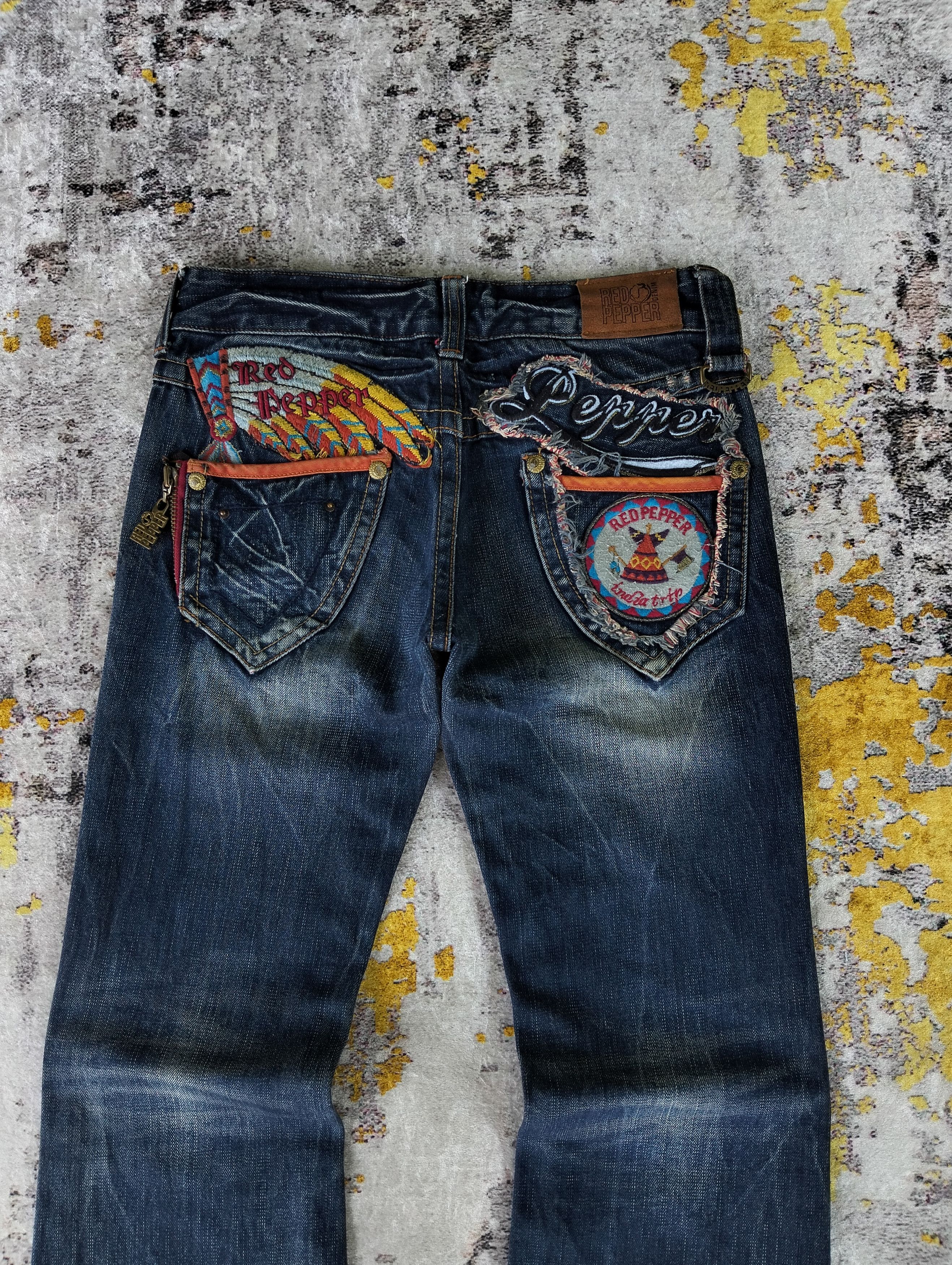 Tornado Mart Japanese Red Pepper Flared Embroidered Indian Low Rise Jeans Size US 28 / EU 44 - 8 Thumbnail