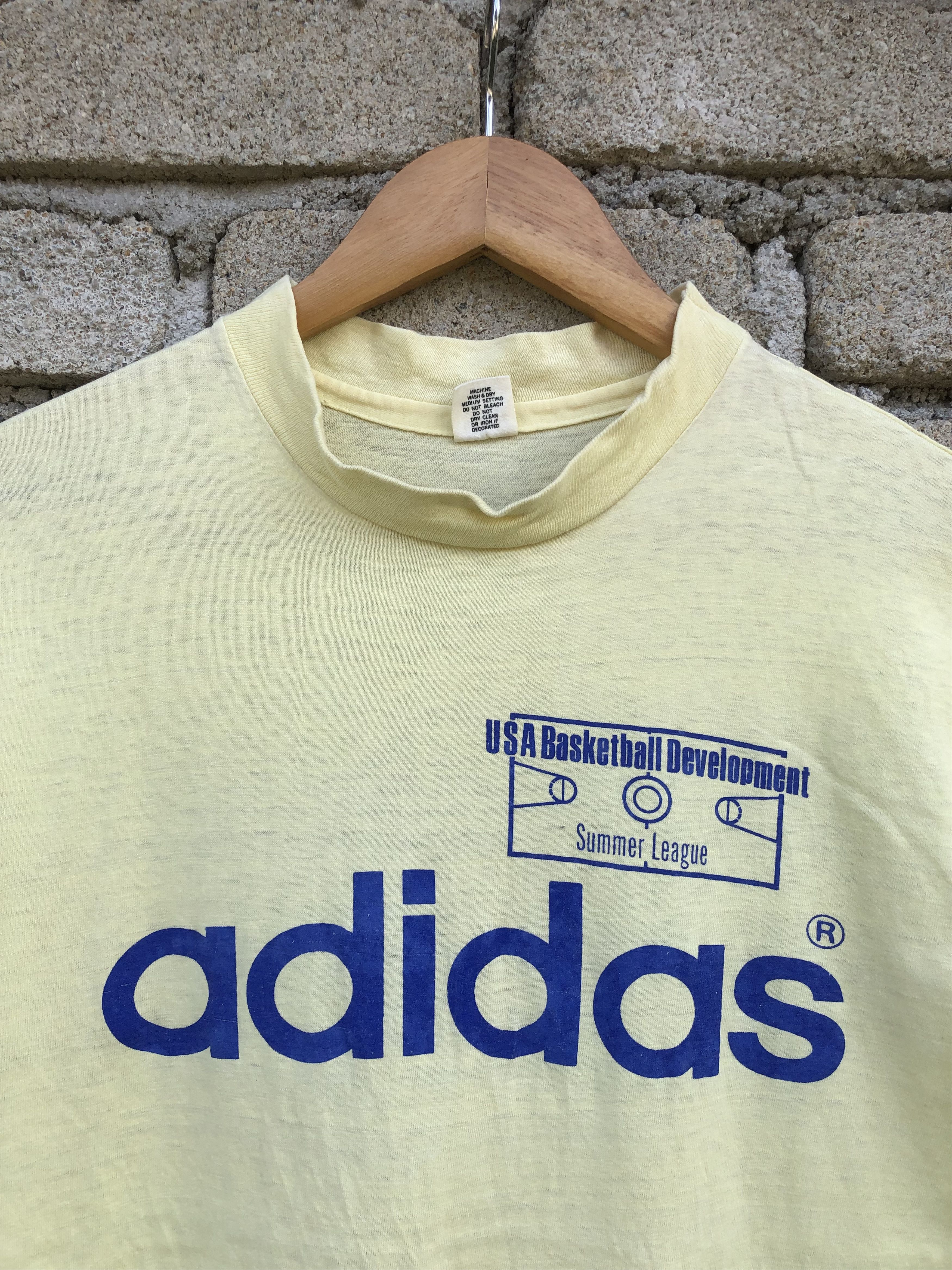 Vintage Vintage 80s Hanes Adidas USA Basketball Development Tee Size US S / EU 44-46 / 1 - 3 Thumbnail