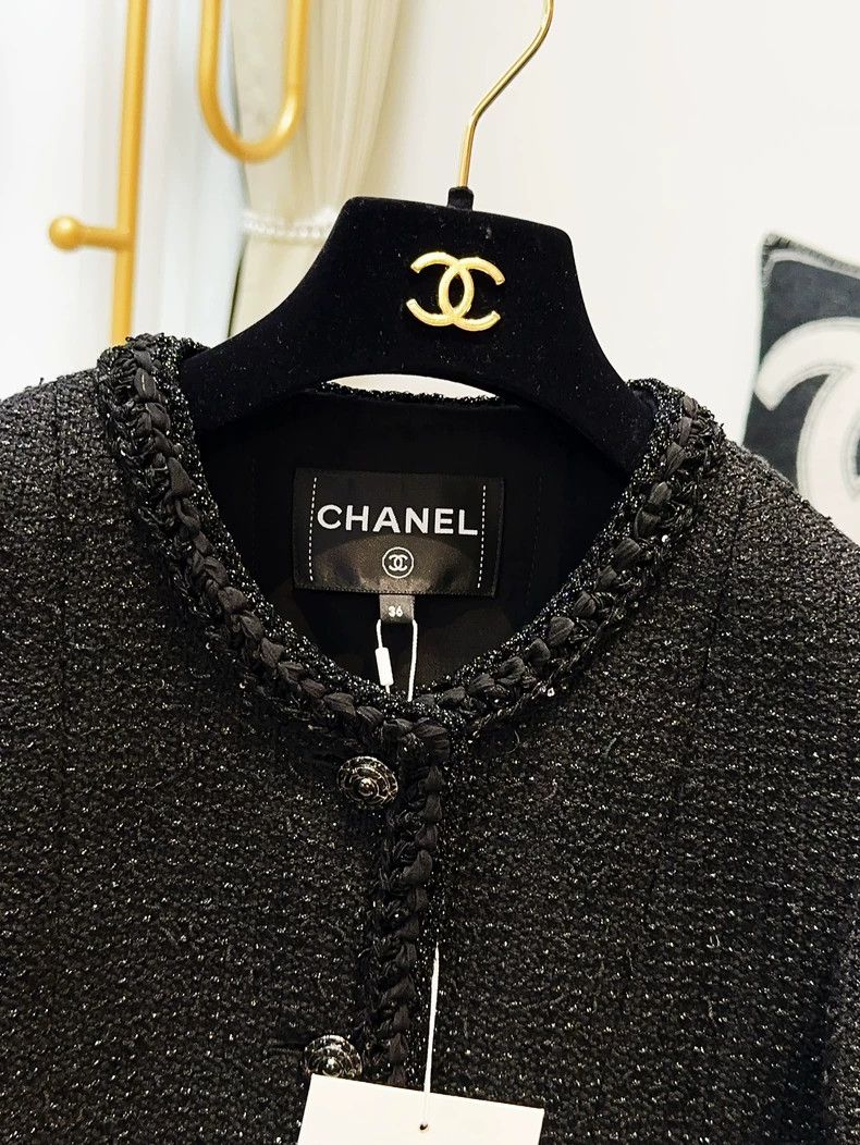 Chanel Chanel 25S black 36-size fine glitter classic round-neck w Size XS / US 0-2 / IT 36-38 - 3 Thumbnail