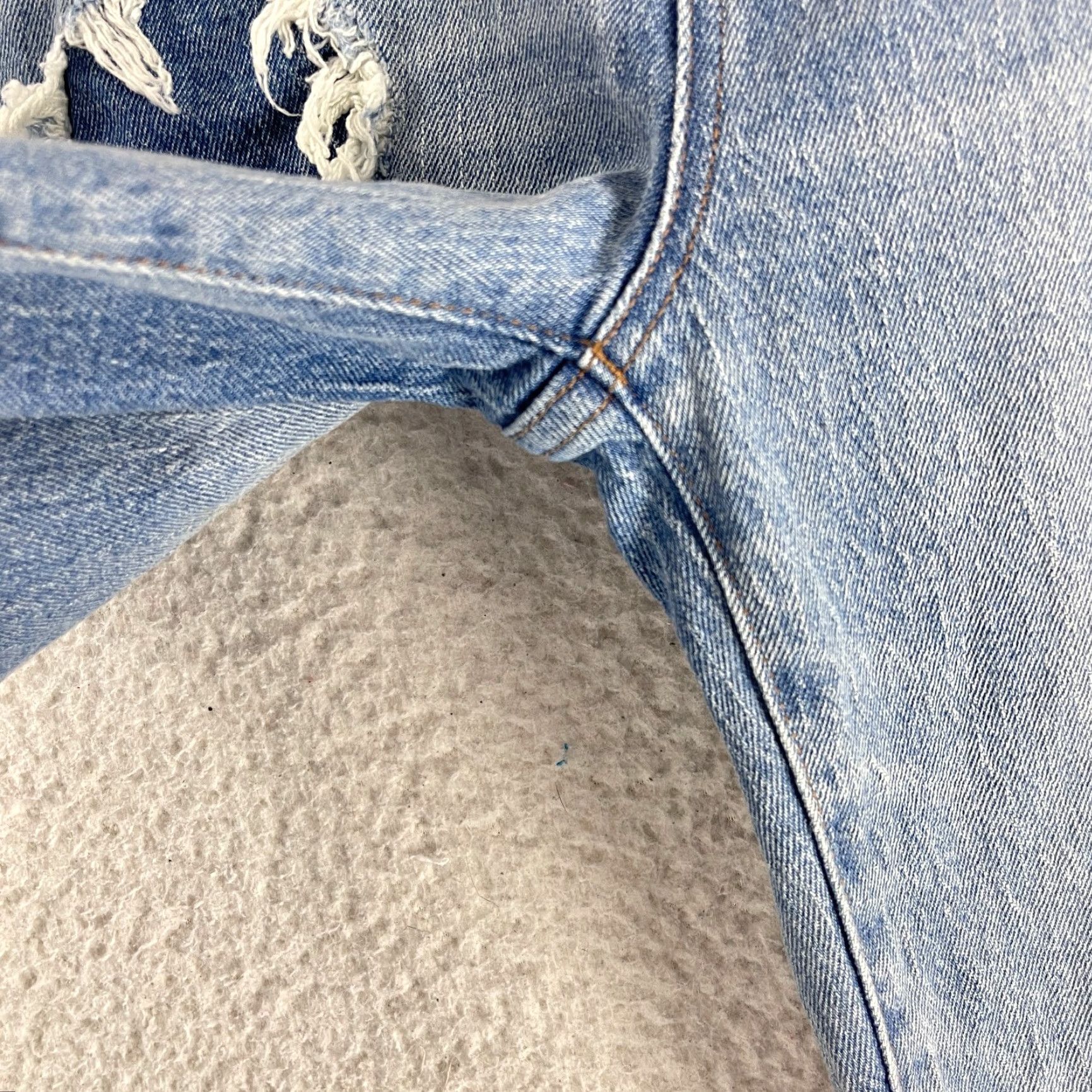 Madewell Madewell Classic Straight Leg Jean Women Size 24 Corrie Wash Stem-Hem Edition Jeans Size 42" / US 20 - 6 Thumbnail