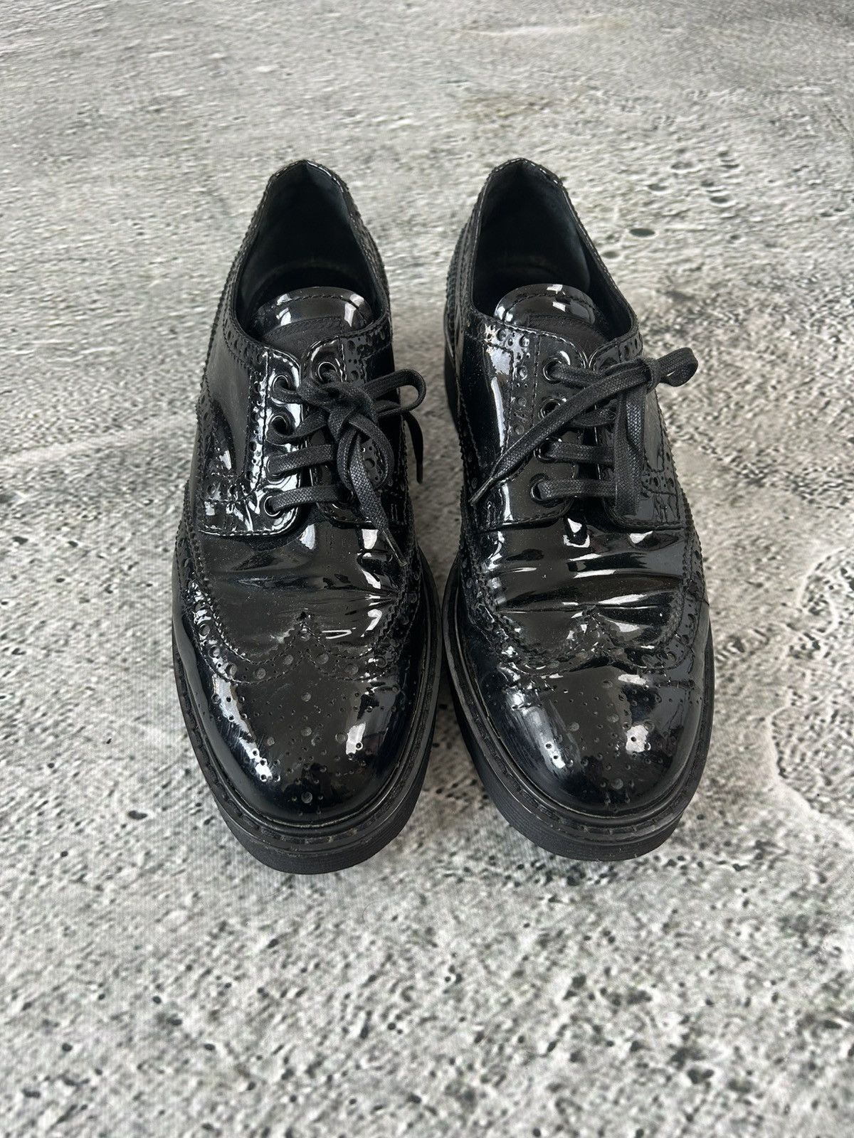 Prada × Vintage Prada Wingtip Patent Brogue Oxfords Black 38,5 Red Tab Size US 7.5 / IT 37.5 - 3 Thumbnail