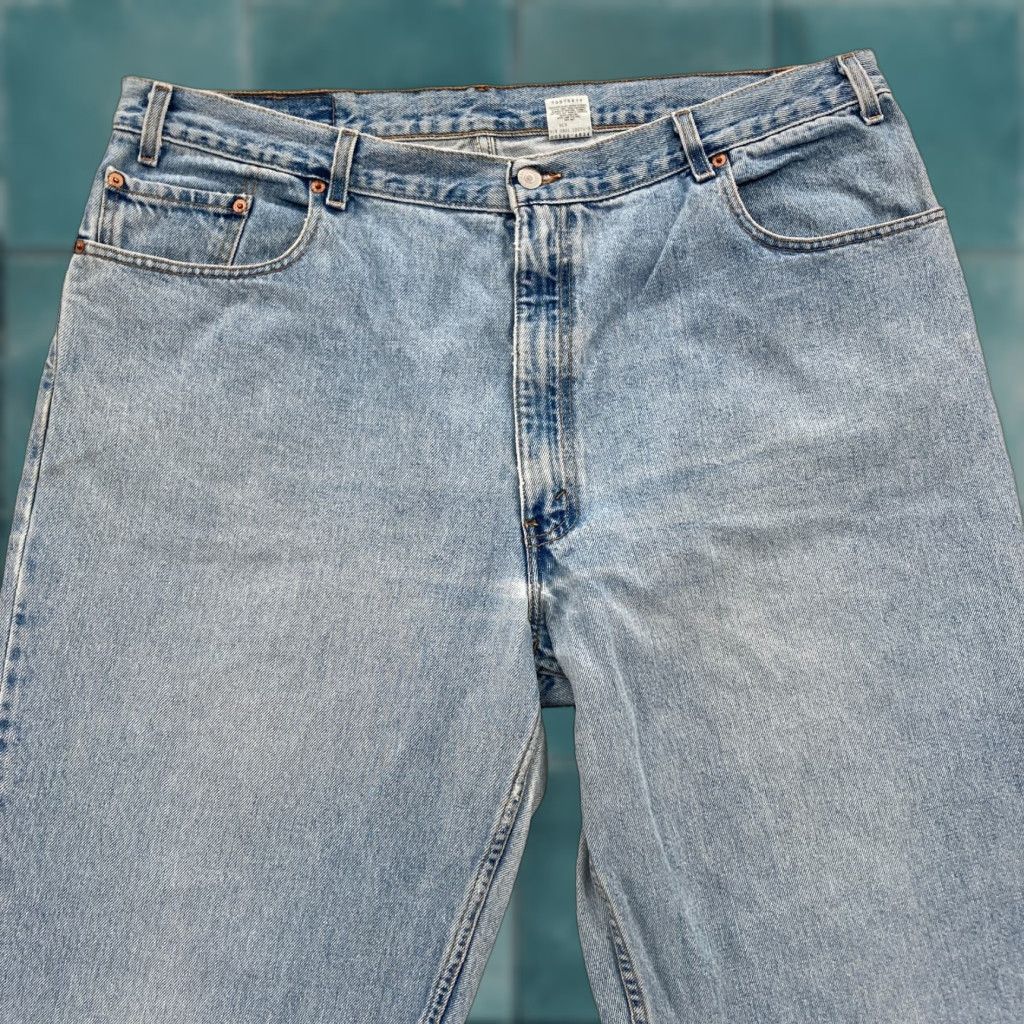 Levi's VINTAGE Levi's 560 Jeans Mens 42x30 Baggy Loose Tapered Blue Denim Skater 2001 Size US 42 / EU 58 - 1 Thumbnail
