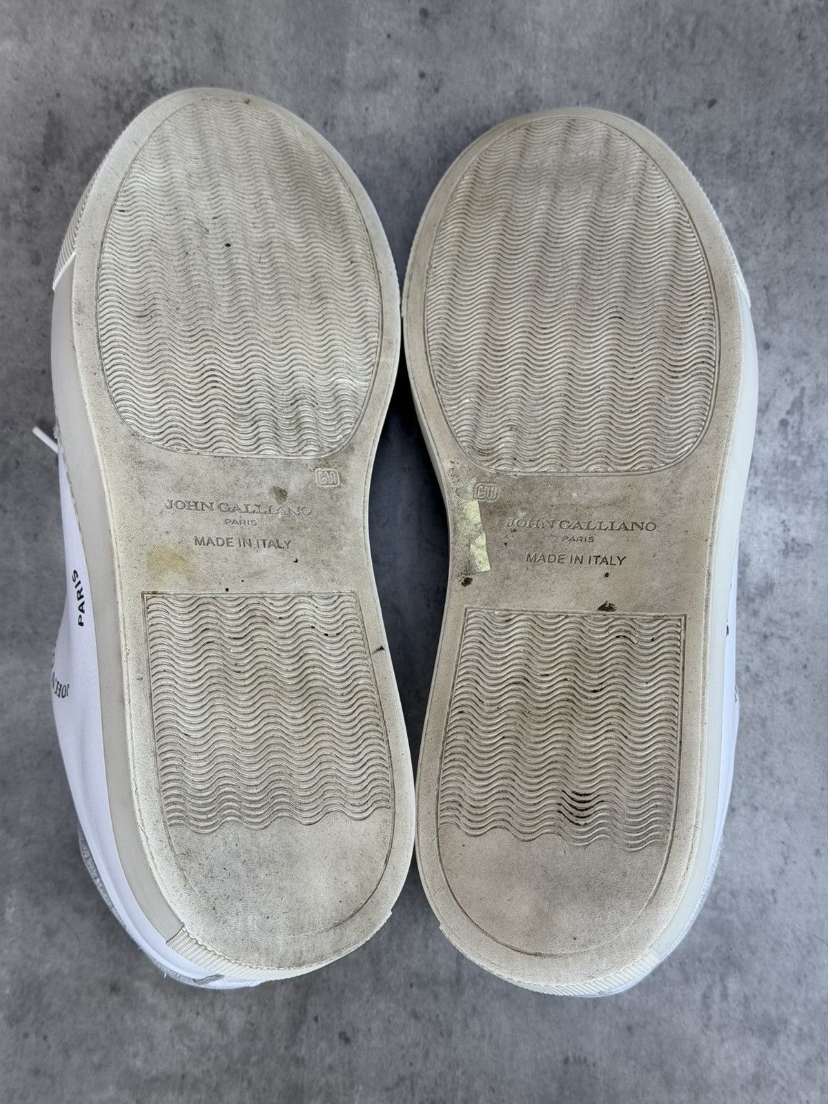 John Galliano John Galliano Paris White Leather Sneakers Size 38 Size US 8 / IT 38 - 12 Thumbnail