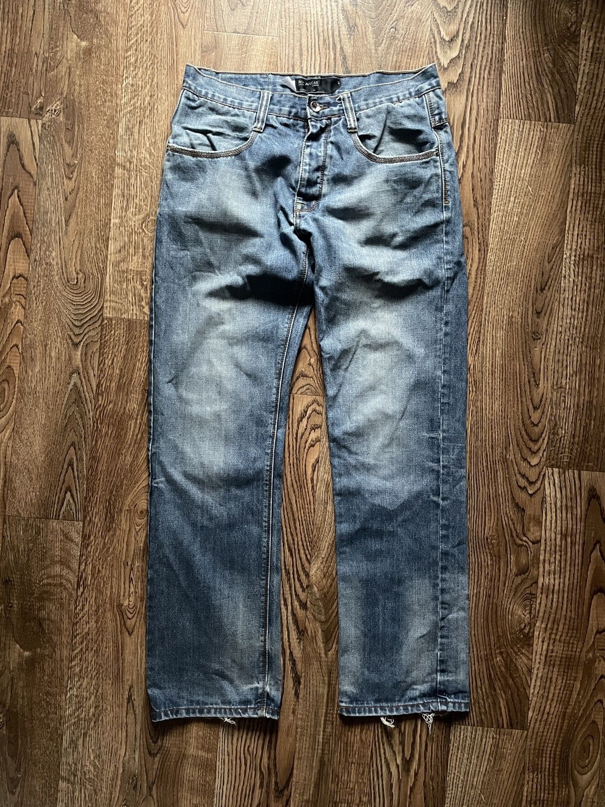 Rocawear Vintage washed ripped Rocawear jeans denim rap y2k swag 00s Size US 33 - 2 Thumbnail