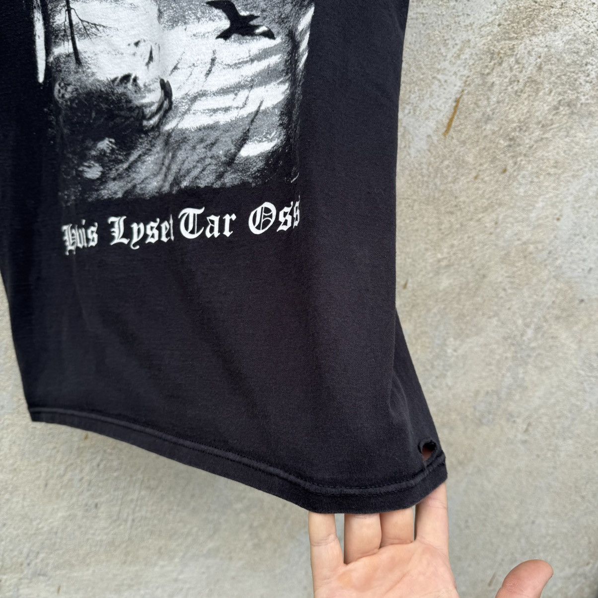 Band Tees 00s Burzum Hvis Lyset Tar Oss Dark Metal Tee Cradle of Filth Size US M / EU 48-50 / 2 - 10 Thumbnail