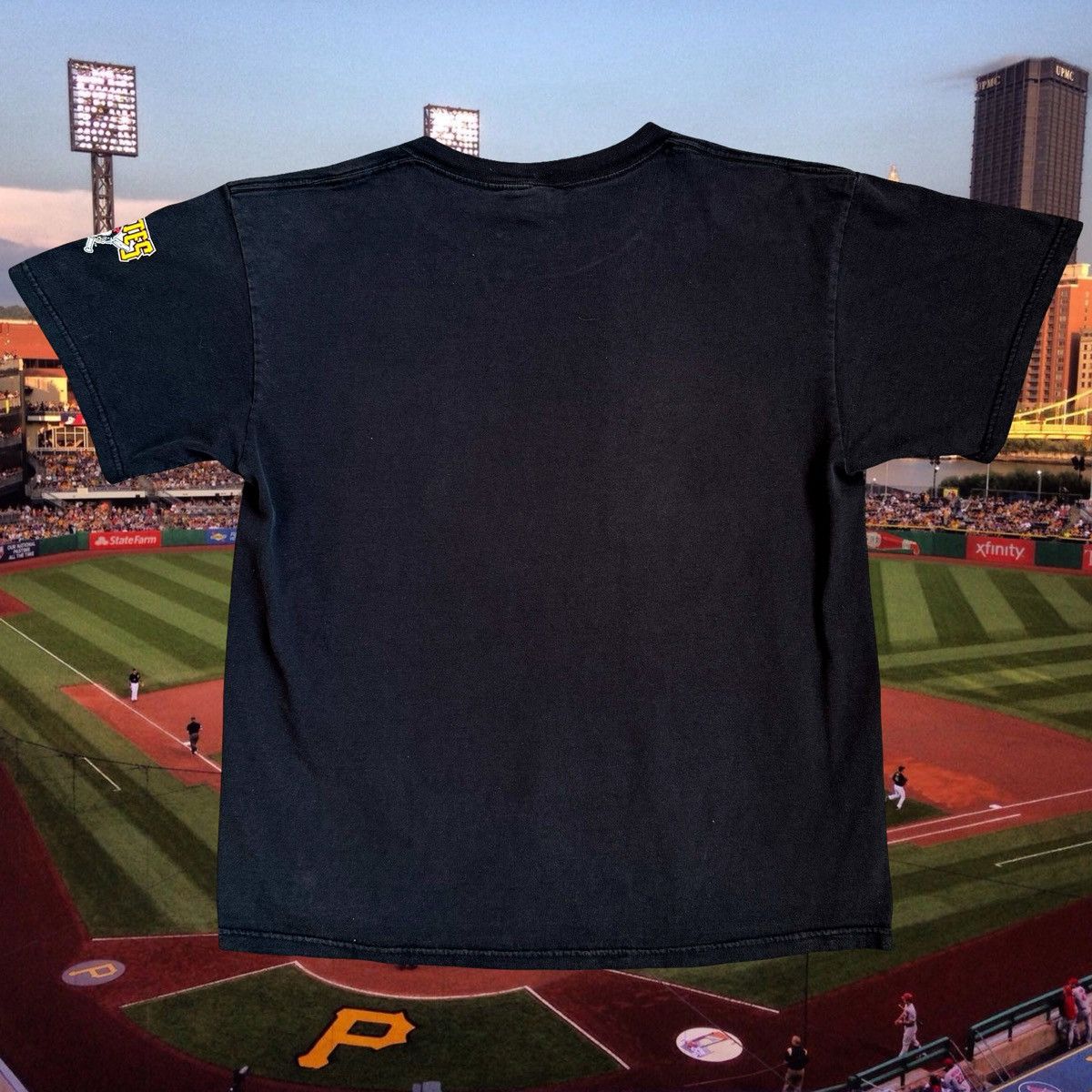 MLB × Vintage 90s Pittsburgh Pirates Vintage MLB Baseball Black Tshirt L. Size US L / EU 52-54 / 3 - 5 Thumbnail