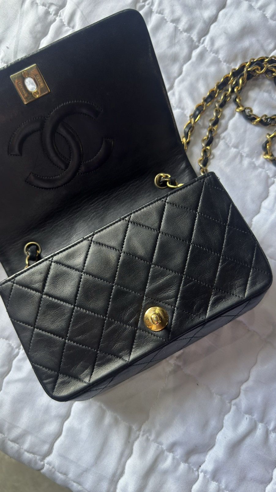 Chanel Chanel Matelasse Shoulder Bag Black Leather Size ONE SIZE - 15 Thumbnail