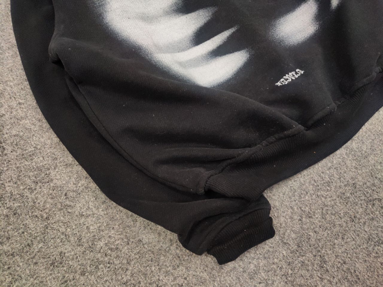 FAVELA Favela Design Oversized Face Graphic Sweatshirt Raf Style Size US S / EU 44-46 / 1 - 6 Thumbnail