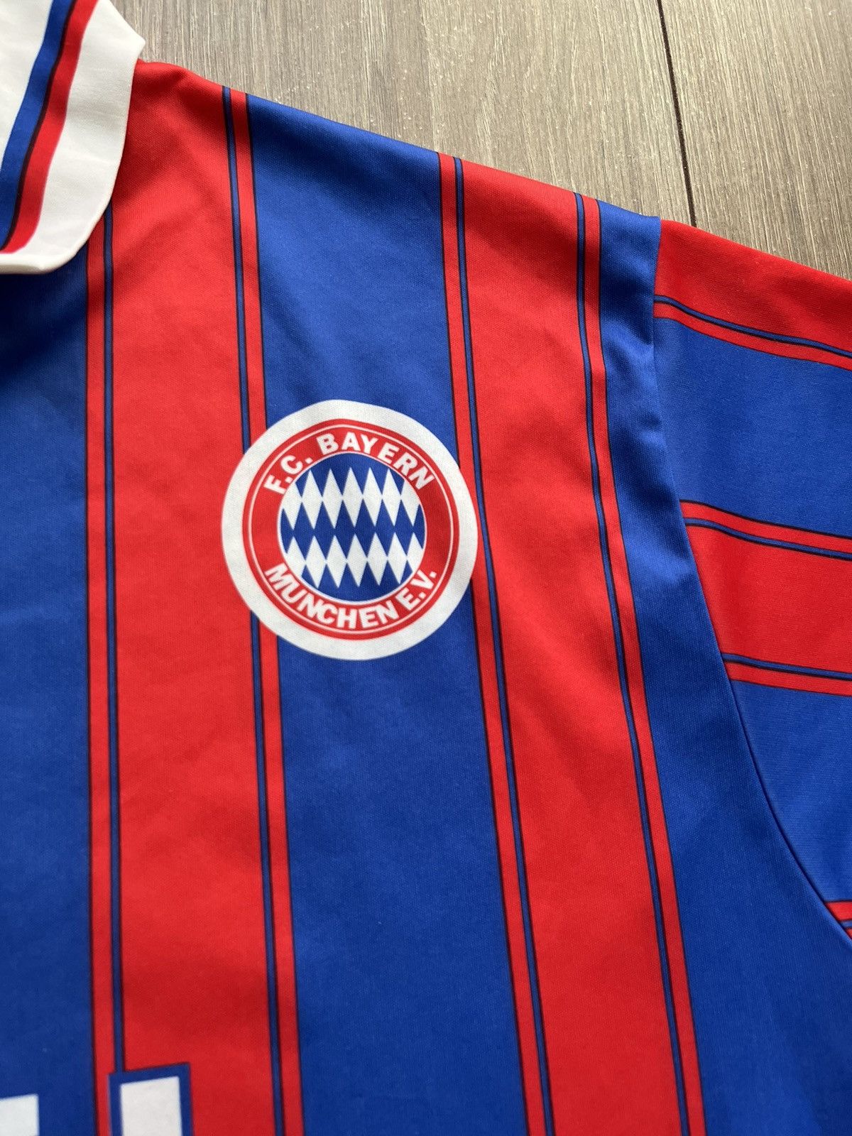 Vintage 1995-97 Bayern Munich Replica Home Shirt Scholl #7 - 9/10 Size US XL / EU 56 / 4 - 4 Thumbnail