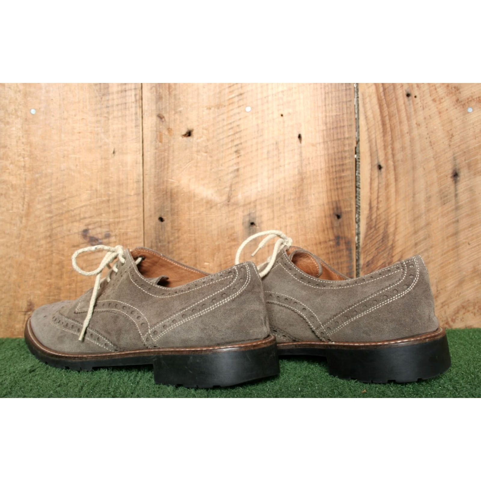 Saks Fifth Avenue SAKS FIFTH AVENUE Kennedy Brown Suede Wingtip Oxfords Sz. 10.5 (Fit 10-10.5) Men Casual Lace Up Brogue Italy Brown VINTAGE? Size US 11 / EU 44 - 3 Thumbnail