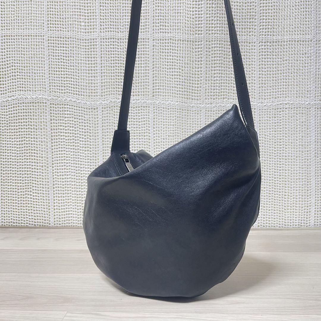 Yohji Yamamoto Discord Yohji Yamamoto Round Small Shoulder Bag Size ONE SIZE - 5 Thumbnail