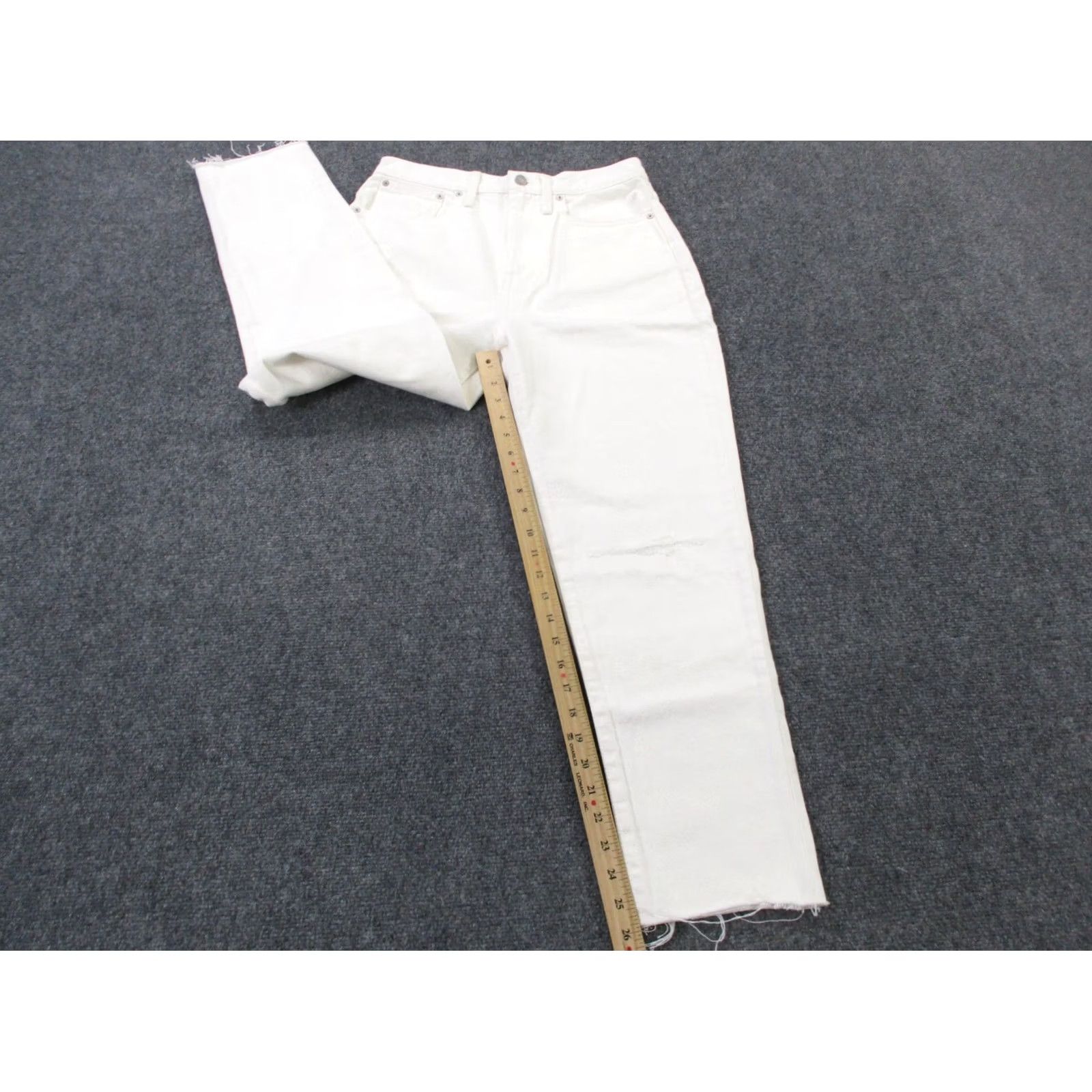 Madewell Madewell Jeans Womens 28 White Denim Mom Straight High Waist Frayed NEW Size 28" / US 6 / IT 42 - 2 Thumbnail