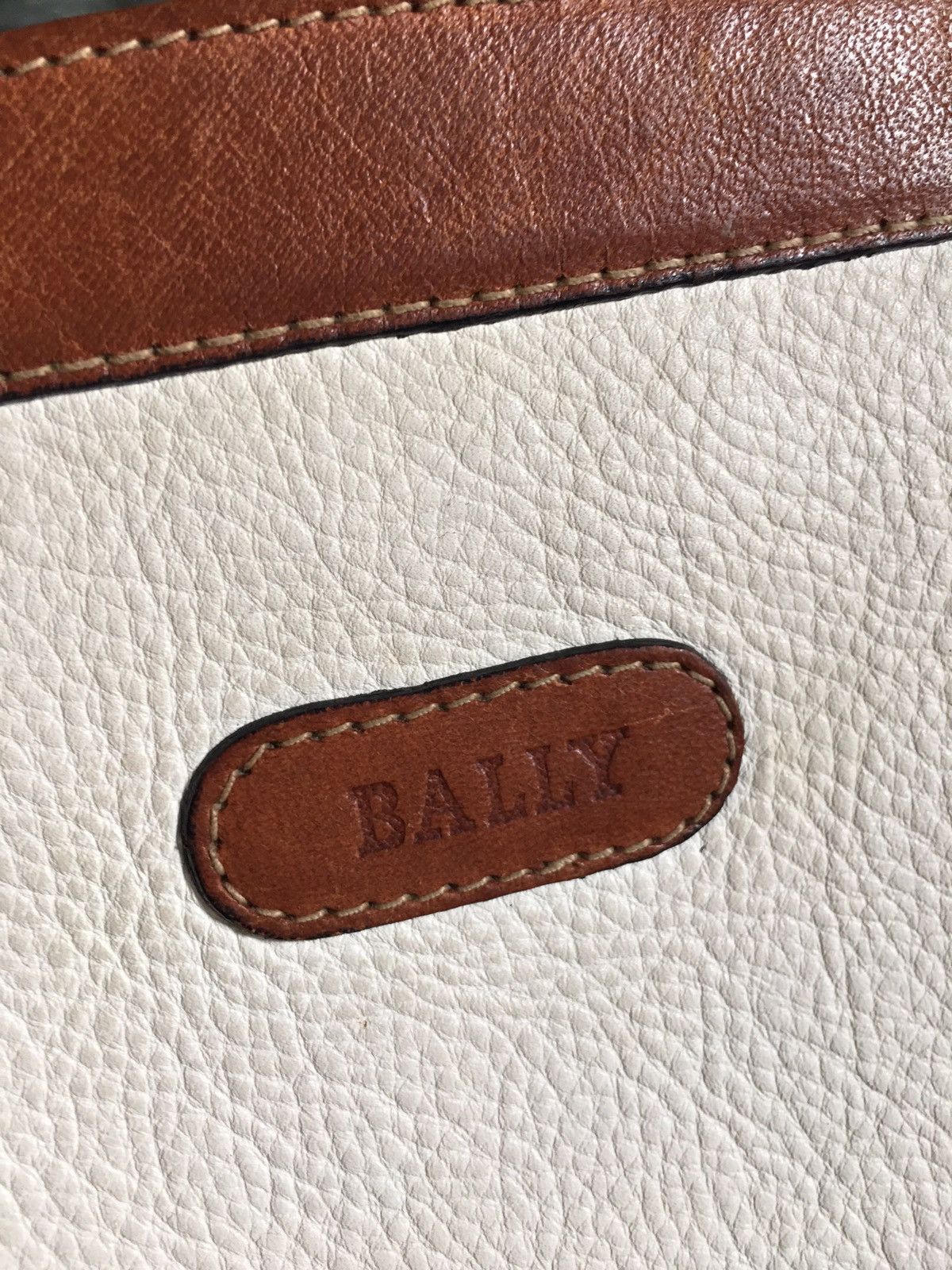 Bally BALLY Vintage White Leather Crossbody Shoulder Bag Size ONE SIZE - 10 Thumbnail