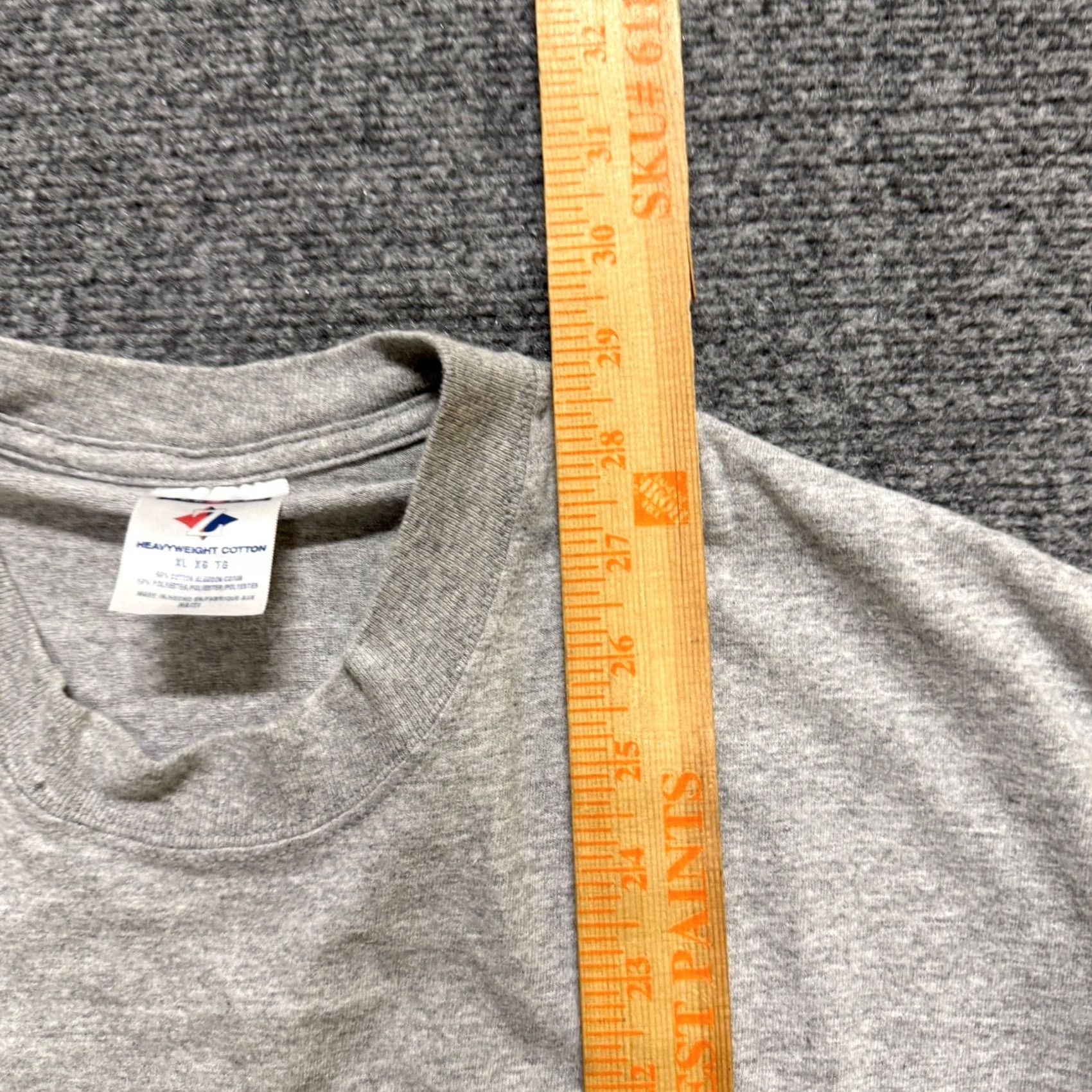 Jerzees Oregon Ducks T-Shirt Jerzees Heavyweight Cotton Blend Gray XL Men Reach XL Gray T-Shirt Oregon Ducks Mens Jerzees Heavyweight Cotton Blend Gray XL Size US XL / EU 56 / 4 - 4 Thumbnail
