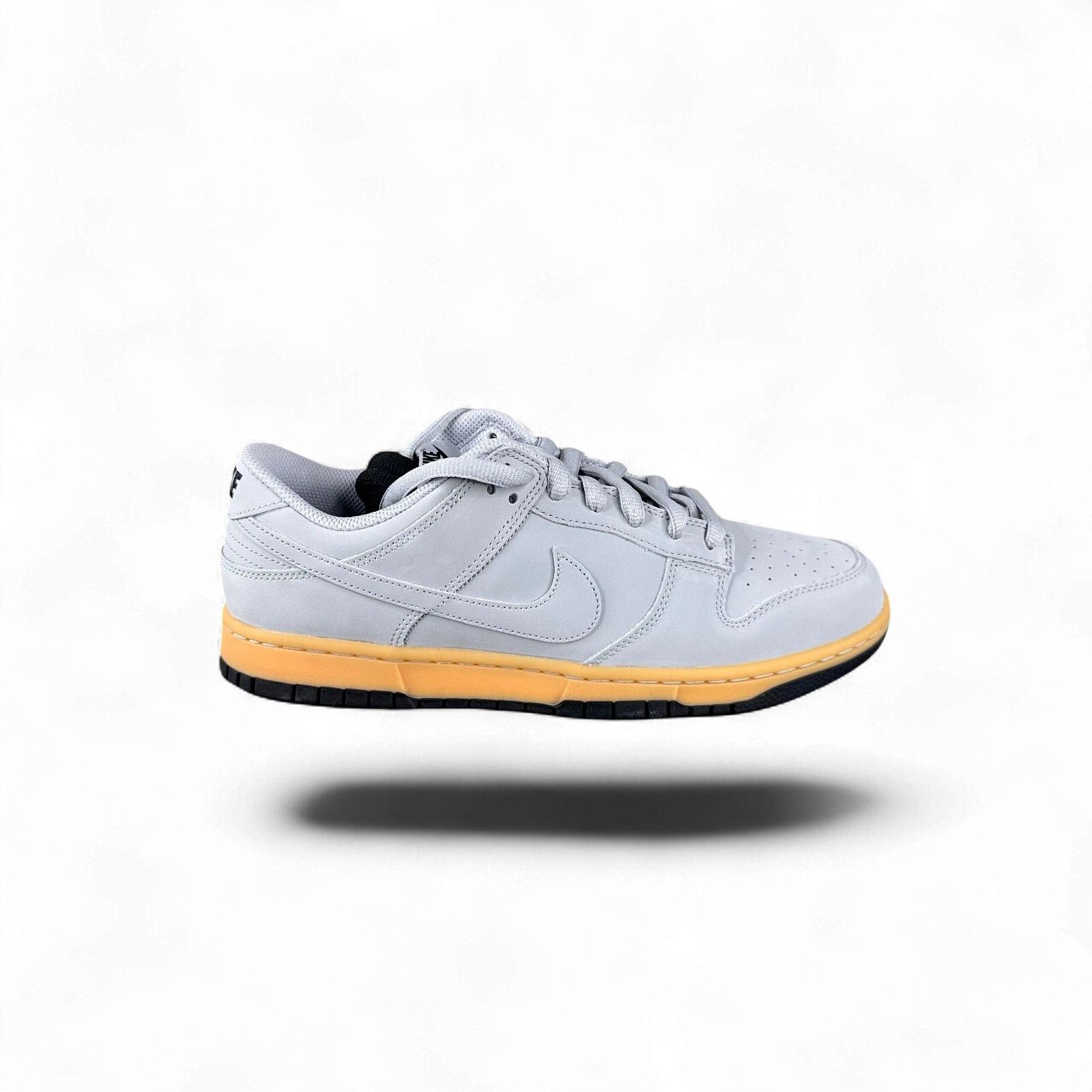 Nike Nike Dunk Low SE Wolf Grey Gum HQ1932-001 sz 8 sb air max af Size US 8 / EU 41 - 3 Thumbnail