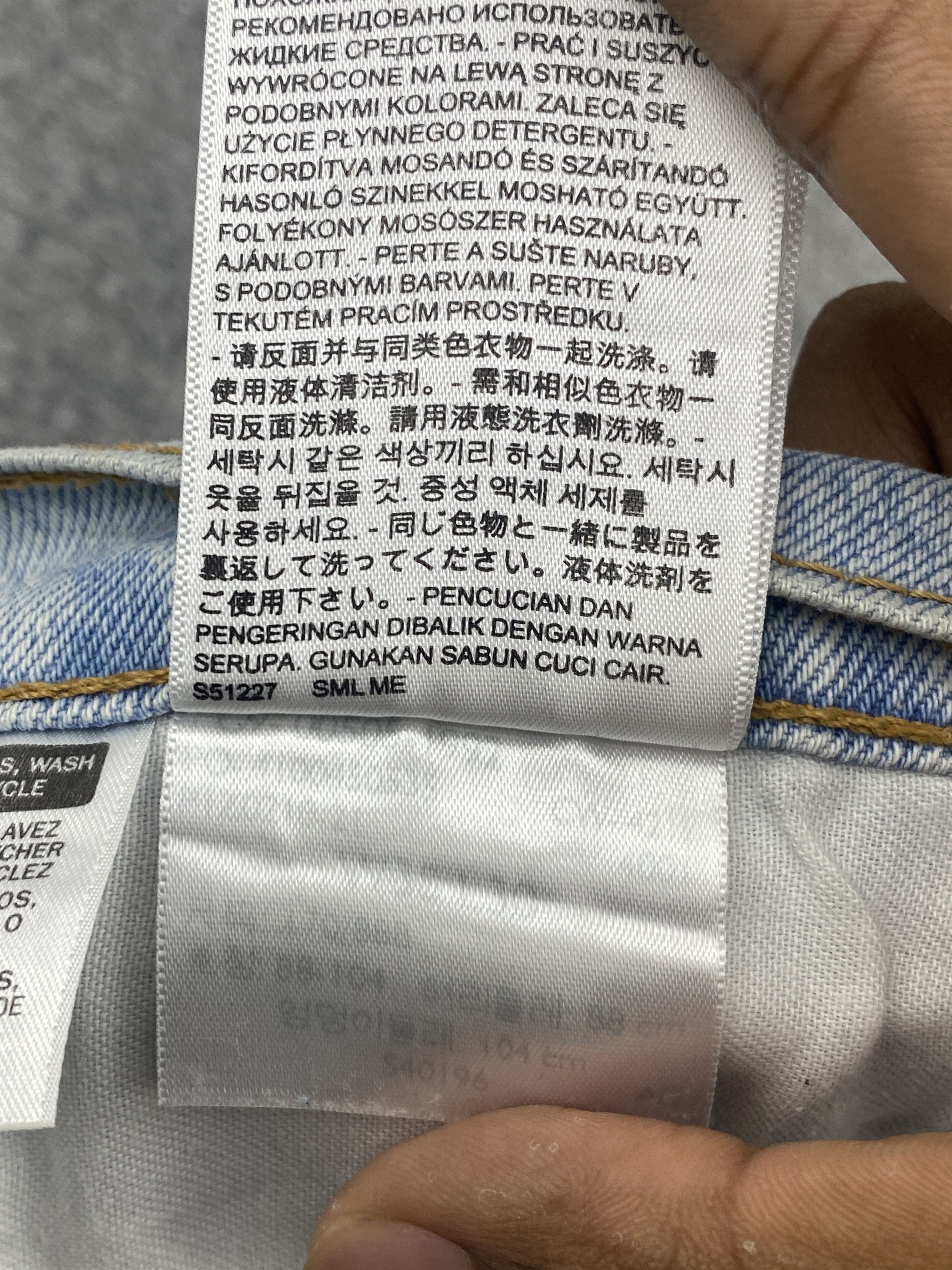 Levi's × Vintage Vintage Levi's 505 Light Washed Stained Jeans DP2653 Size US 34 / EU 50 - 14 Thumbnail