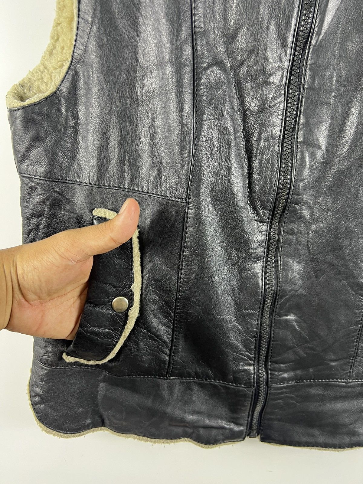 Leather × Vintage 🔥 Unknown Leather Vest Shearling rugged wear Size US S / EU 44-46 / 1 - 4 Thumbnail