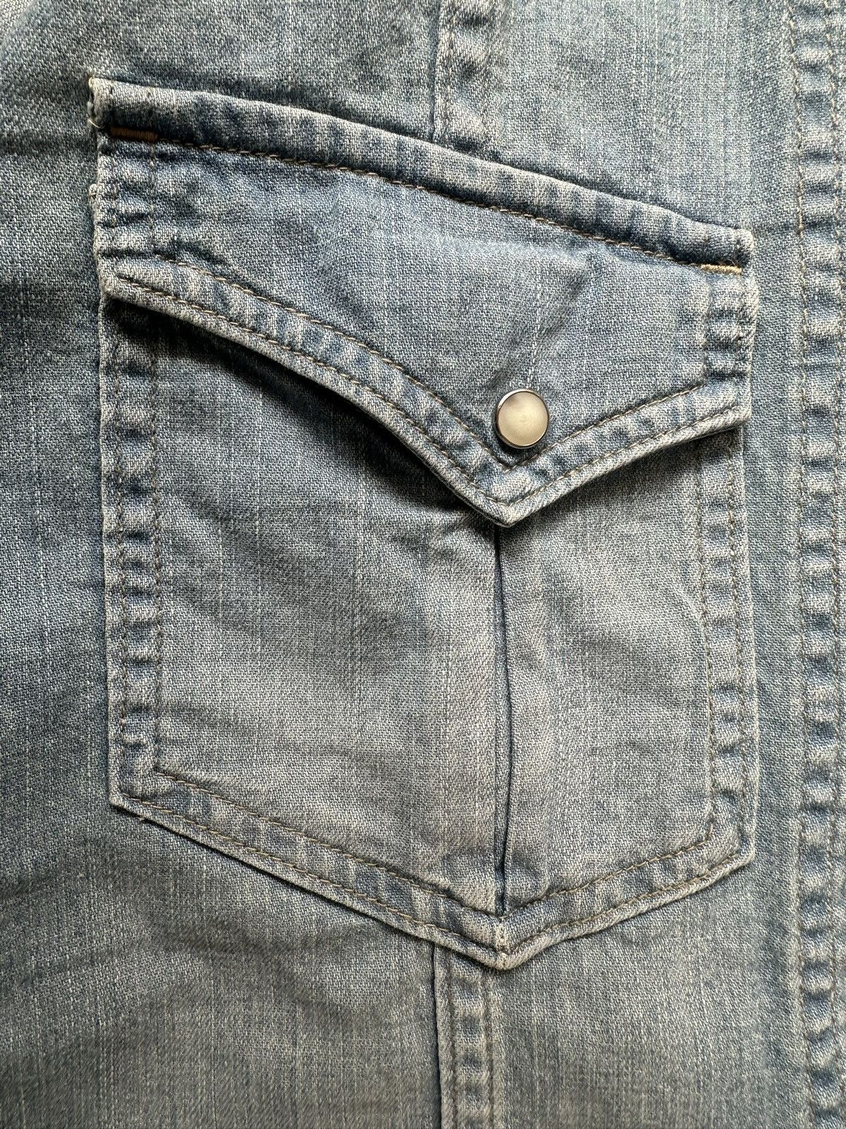 5351 POUR LES HOMMES Early 00’s 5351 stonewash denim shirt hediboy Size US M / EU 48-50 / 2 - 8 Thumbnail