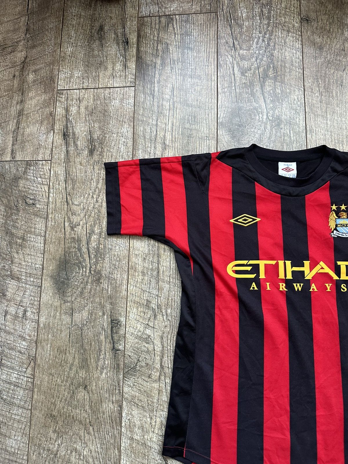 Umbro 2011/12 Umbro Manchester City FC Away Soccer Jersey/Shirt Size US S / EU 44-46 / 1 - 3 Thumbnail