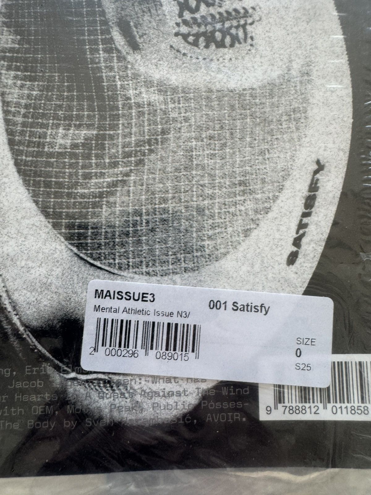 Satisfy Satisfy Running Mental Athletic Issue 3 - Coffee Table Book Size ONE SIZE - 6 Thumbnail