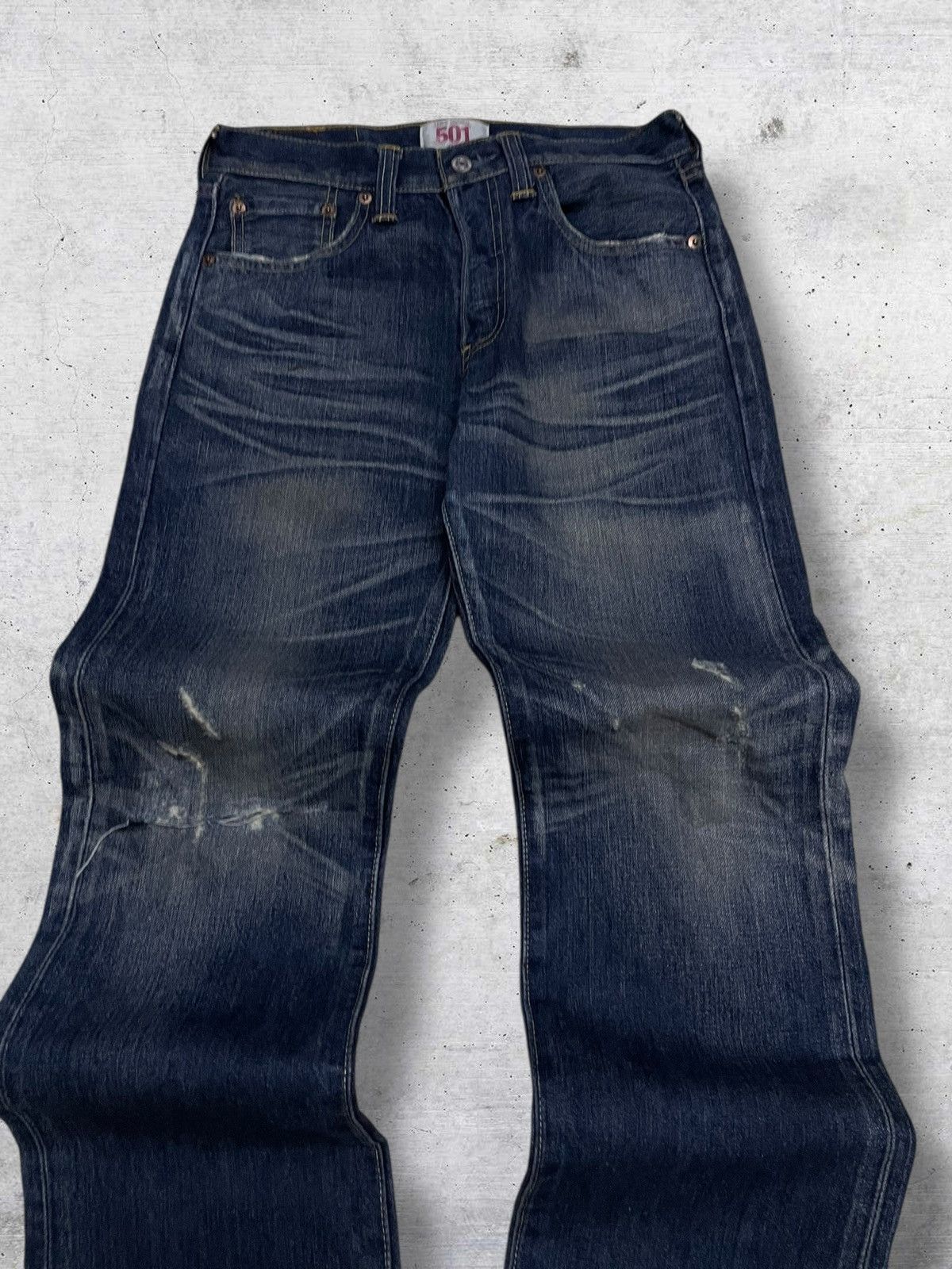Levi's Vintage Clothing VINTAGE 501 LEVIS USA DESIGNER 90S RIPPED INDIGO OG DENIM Size US 28 / EU 44 - 4 Thumbnail