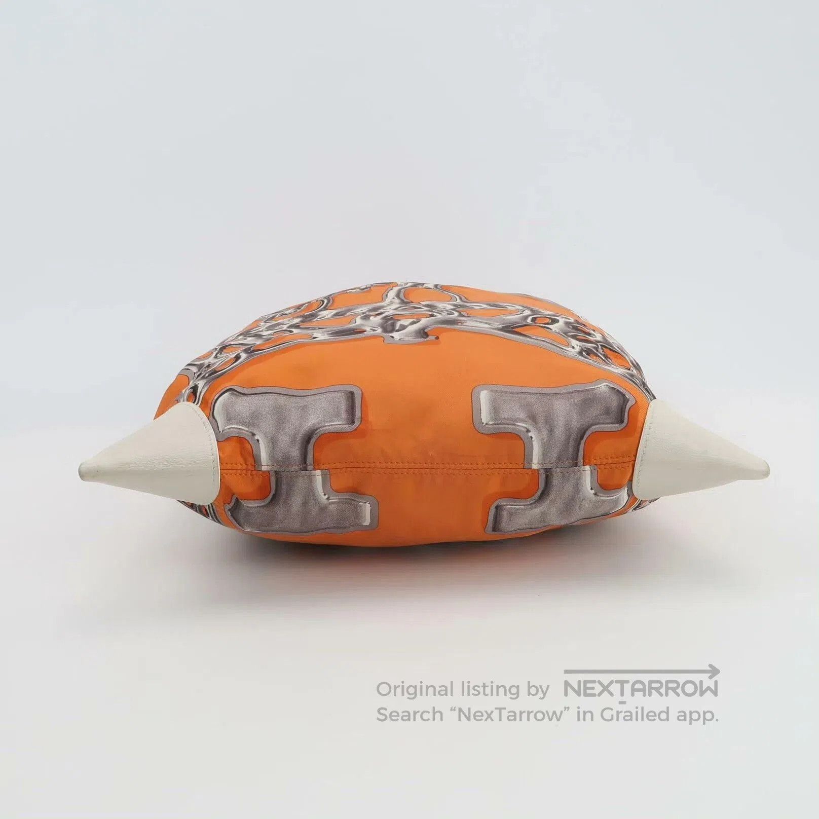 Hermes Hermes Silkycity Orange Scarf Bag. Size ONE SIZE - 6 Thumbnail