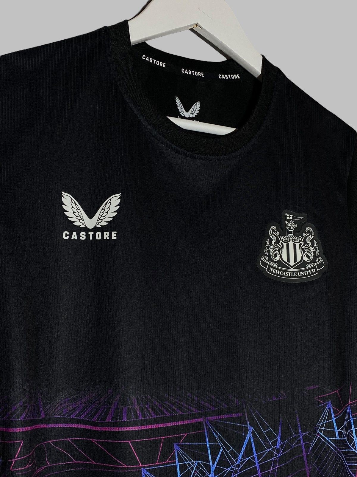 Other Castore Newcastle United Pre Match Football Shirt Size US S / EU 44-46 / 1 - 3 Thumbnail