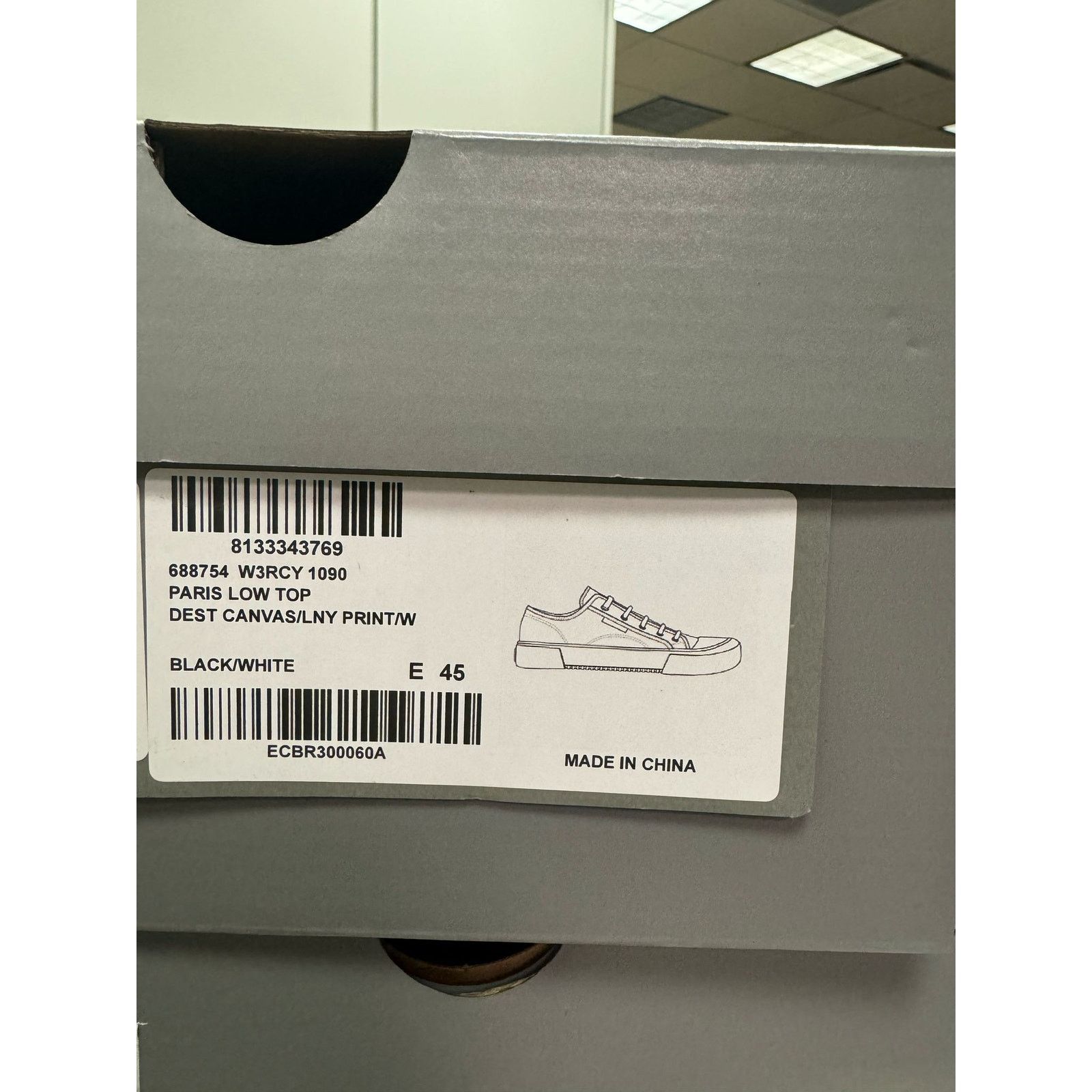 Balenciaga o1rshd1 Paris Low-Top Sneakers in Black/White Size US 12 / EU 45 - 23 Thumbnail