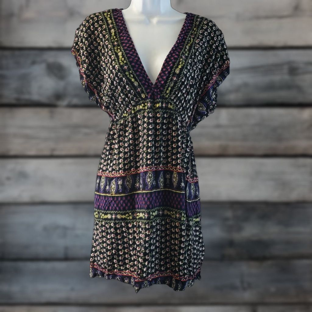 Vintage Angie Womens Top Shirt Small Black Purple Floral V-Neck Rayon Short Sleeve Tunic Blouse Womens Size S / US 4 / IT 40 - 1 Thumbnail