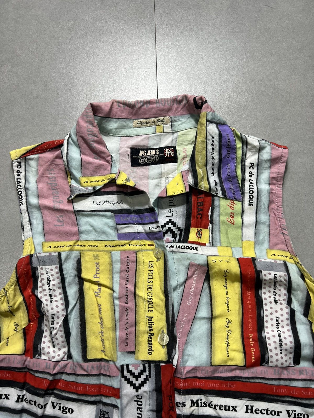 Jean Paul Gaultier Jean Paul Gaultier - Bookshelf Buttoned Top Size M / US 6-8 / IT 42-44 - 2 Thumbnail