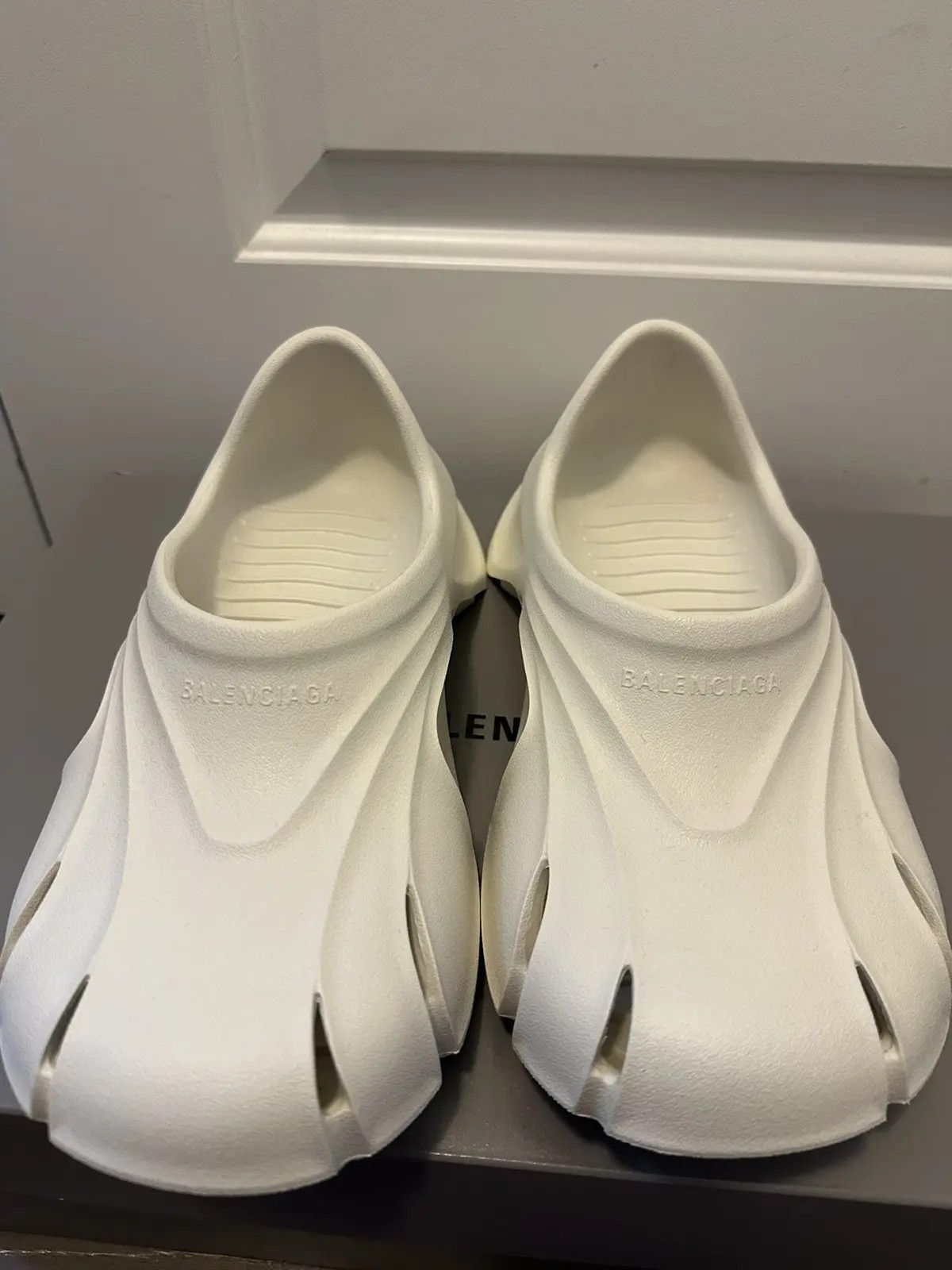 Balenciaga Balenciaga pool shoes size 10 Size US 10.5 / EU 43-44 - 3 Thumbnail