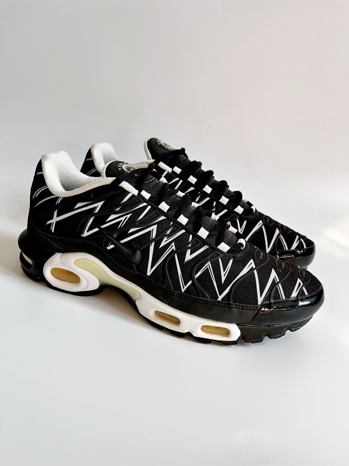 Nike Nike Air Max Plus Tn Shark (Black) Reflective Size US 11 / EU 44 - 5 Thumbnail