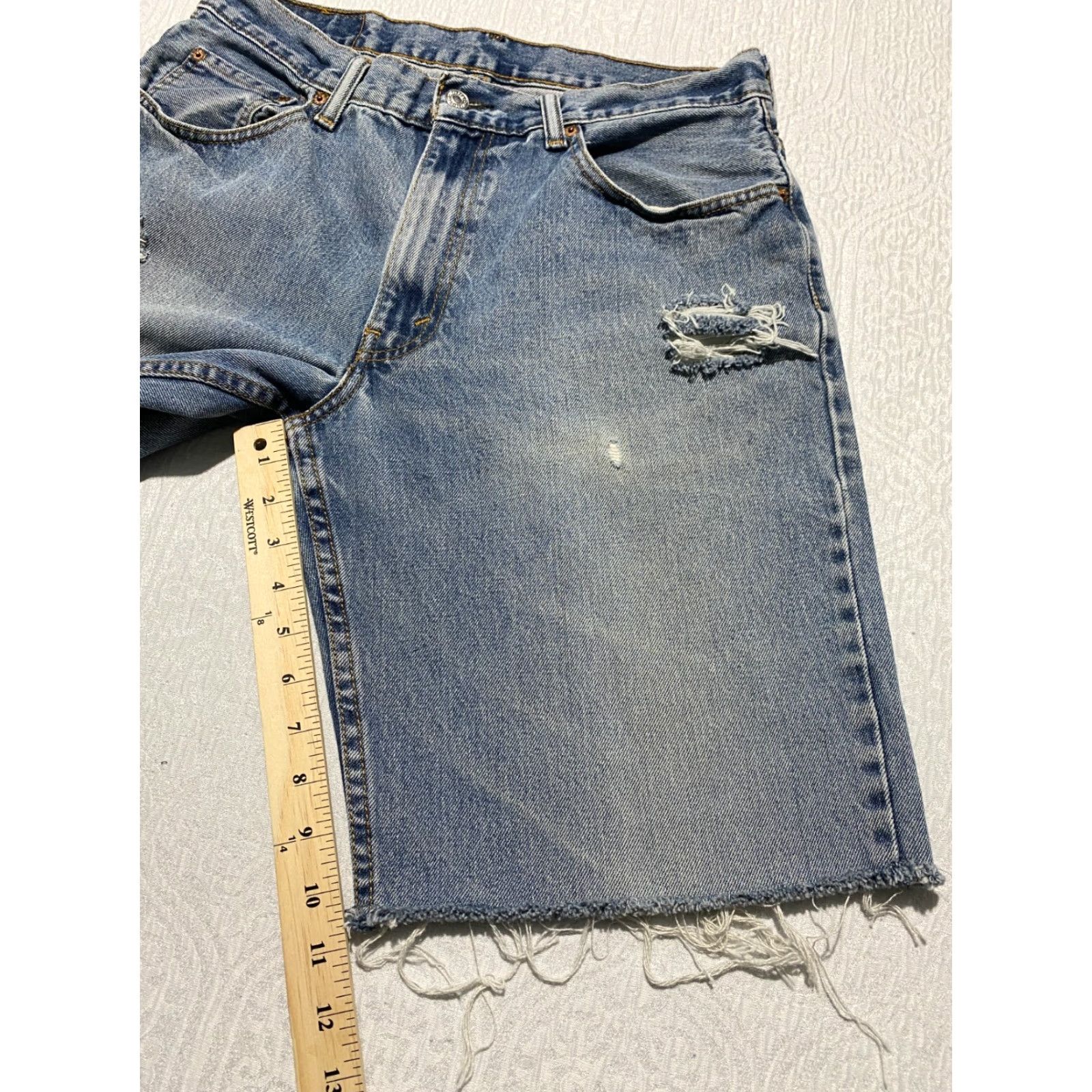 Levi's VINTAGE Levi's 550 Jean Shorts Bermuda Denim Distressed 5-Pocket Mens 33 Blue Hemmed Cutoff Size US 33 - 6 Thumbnail