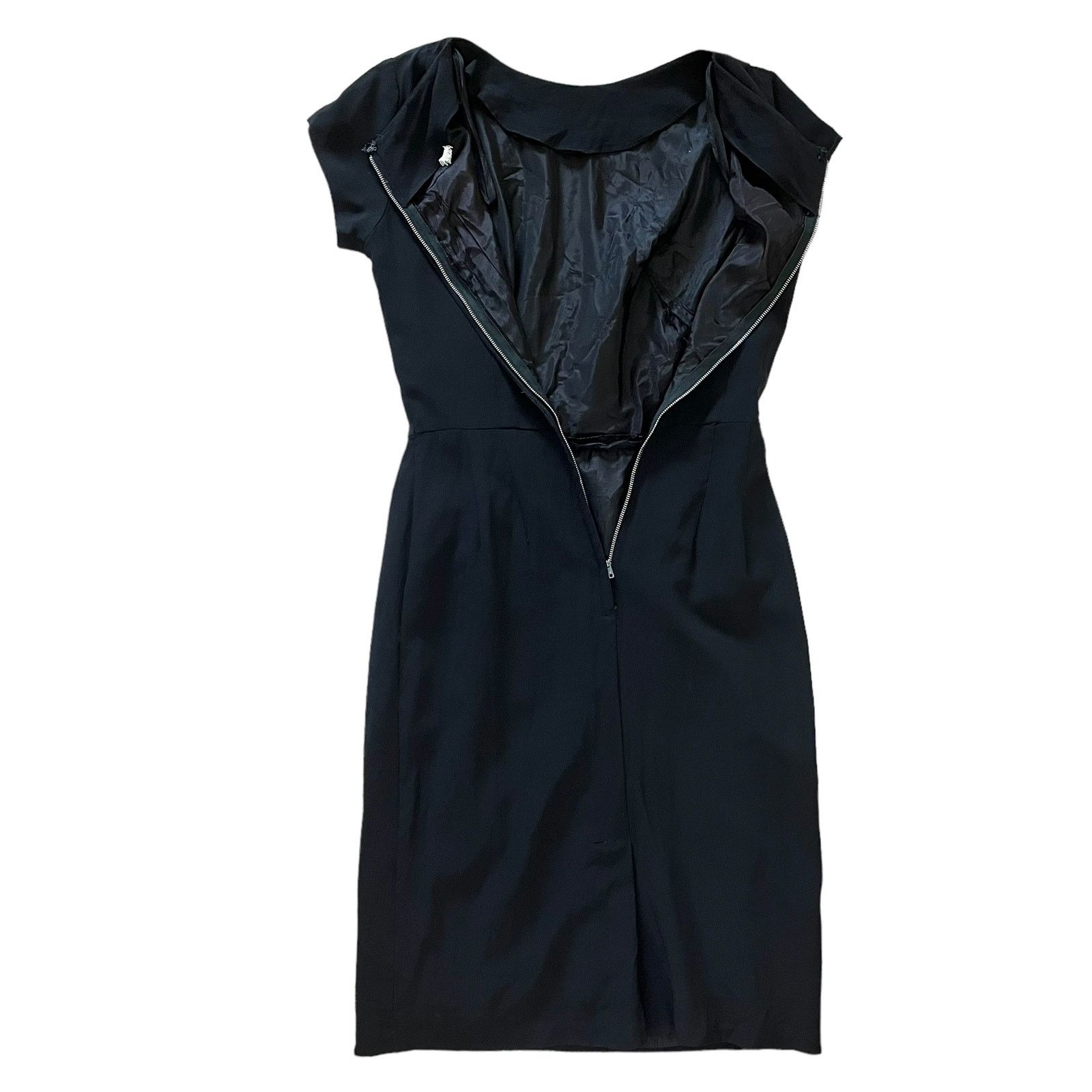 Vintage Vintage 1960s Black Crepe Bateau Neck Wiggle Dress LBD Size XS / US 0-2 / IT 36-38 - 4 Thumbnail