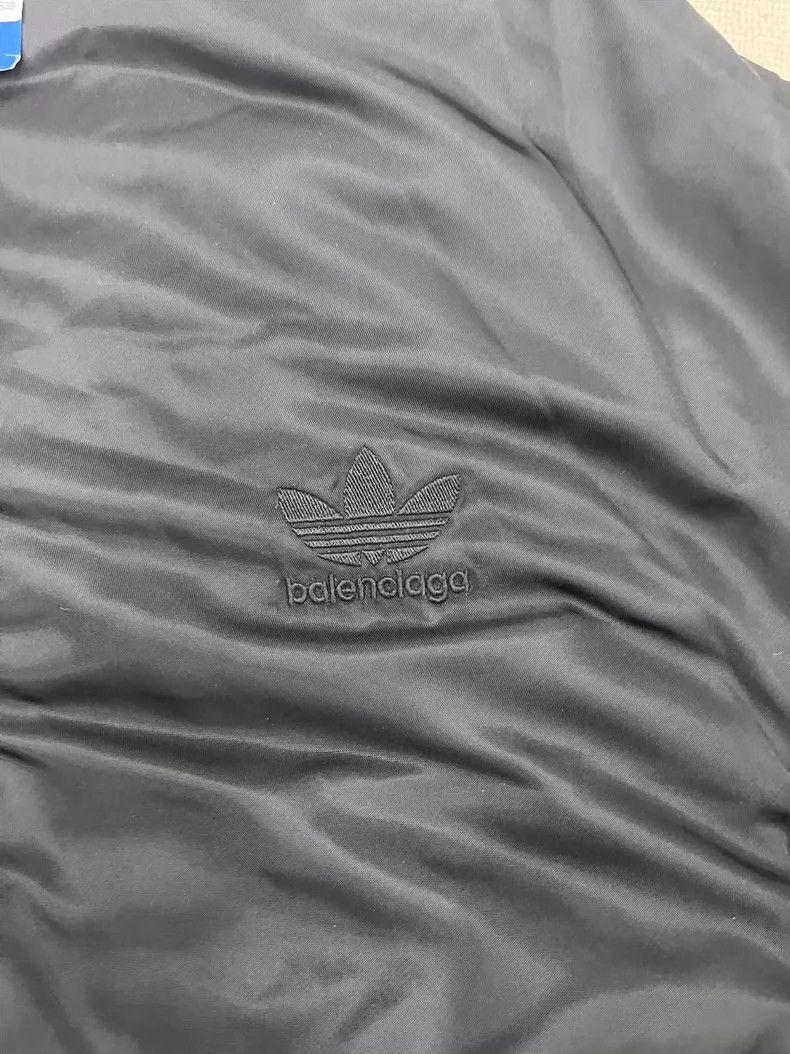 Balenciaga Balenciaga size 44 Letter Logo printed jacket with long sle Size US S / EU 44-46 / 1 - 3 Thumbnail
