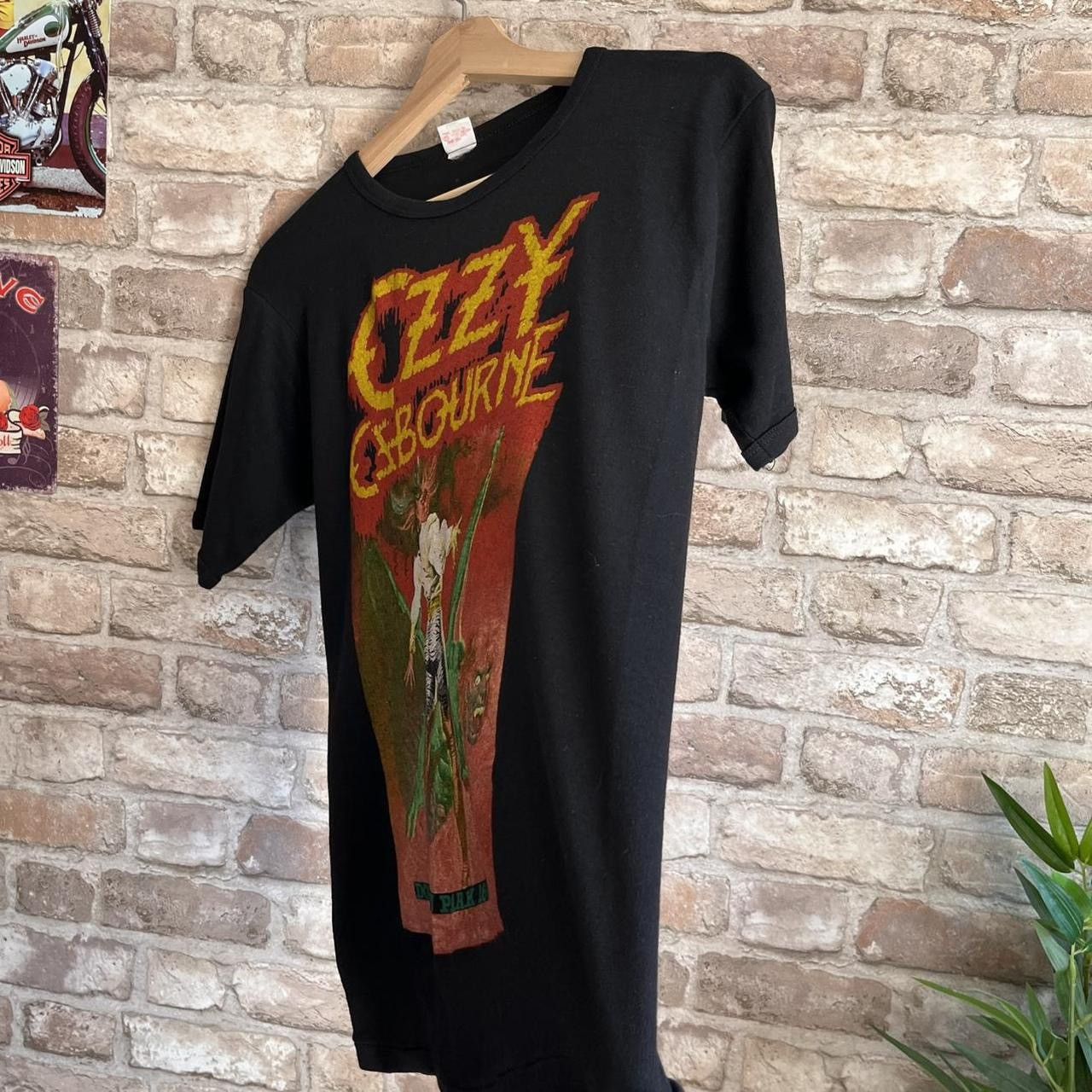 Band Tees 80s Ozzy Osbourne Vintage band tee Size US L / EU 52-54 / 3 - 6 Thumbnail