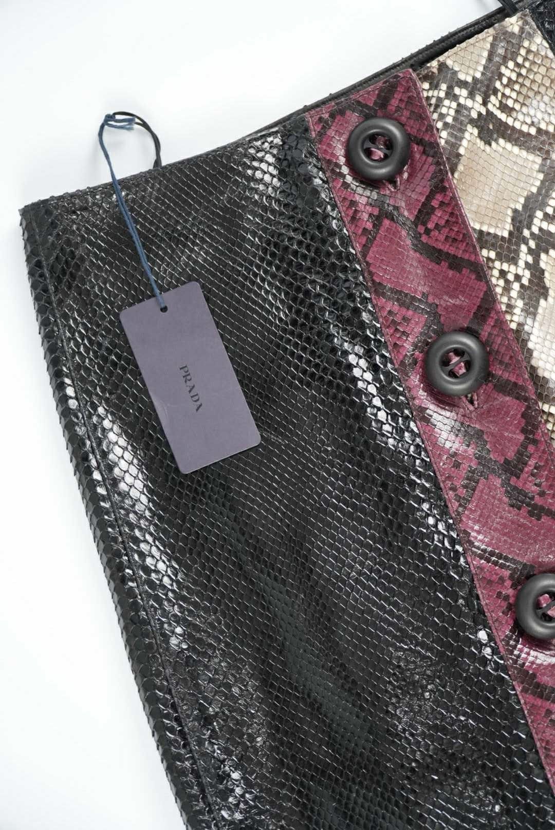 Prada Prada Python Skirt Size 28" / US 6 / IT 42 - 3 Thumbnail