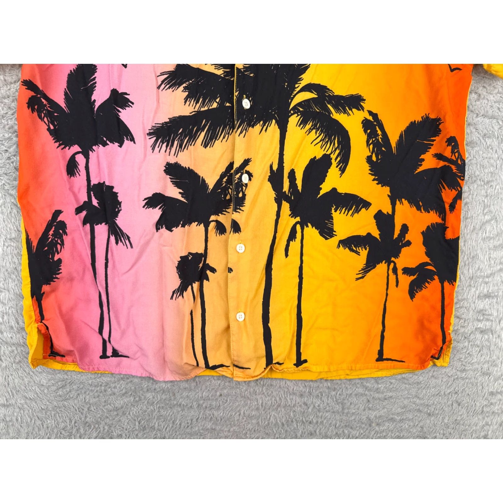 Vintage VINTAGE Original Use Shirt Men Large Pink Yellow Ombre Palm Tree Hawaiian 100% Rayon Size US L / EU 52-54 / 3 - 5 Thumbnail