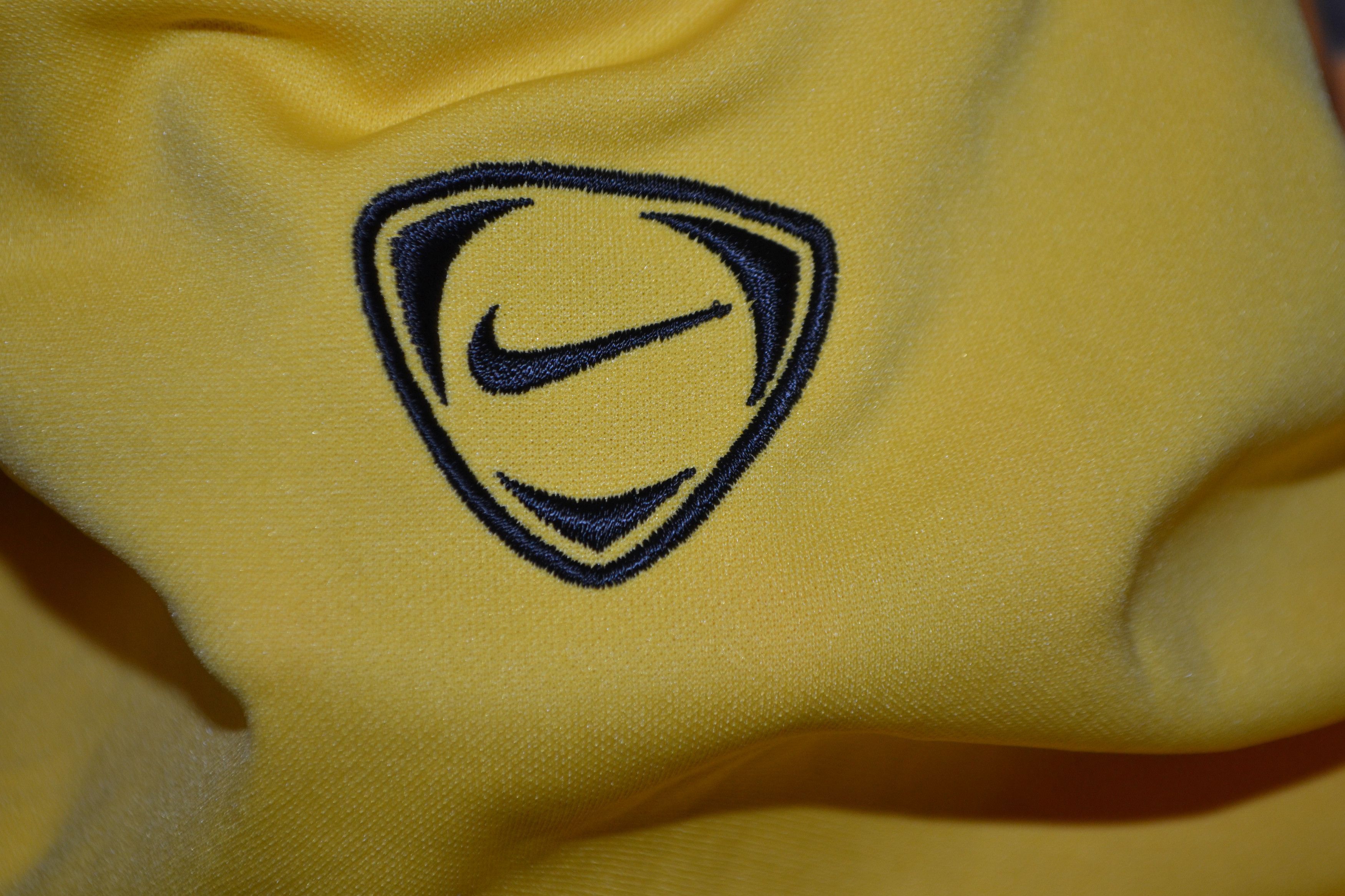 Nike Vintage Nike Goalkeeper Football Shirt Soccer Jersey Maillot Size US L / EU 52-54 / 3 - 7 Thumbnail