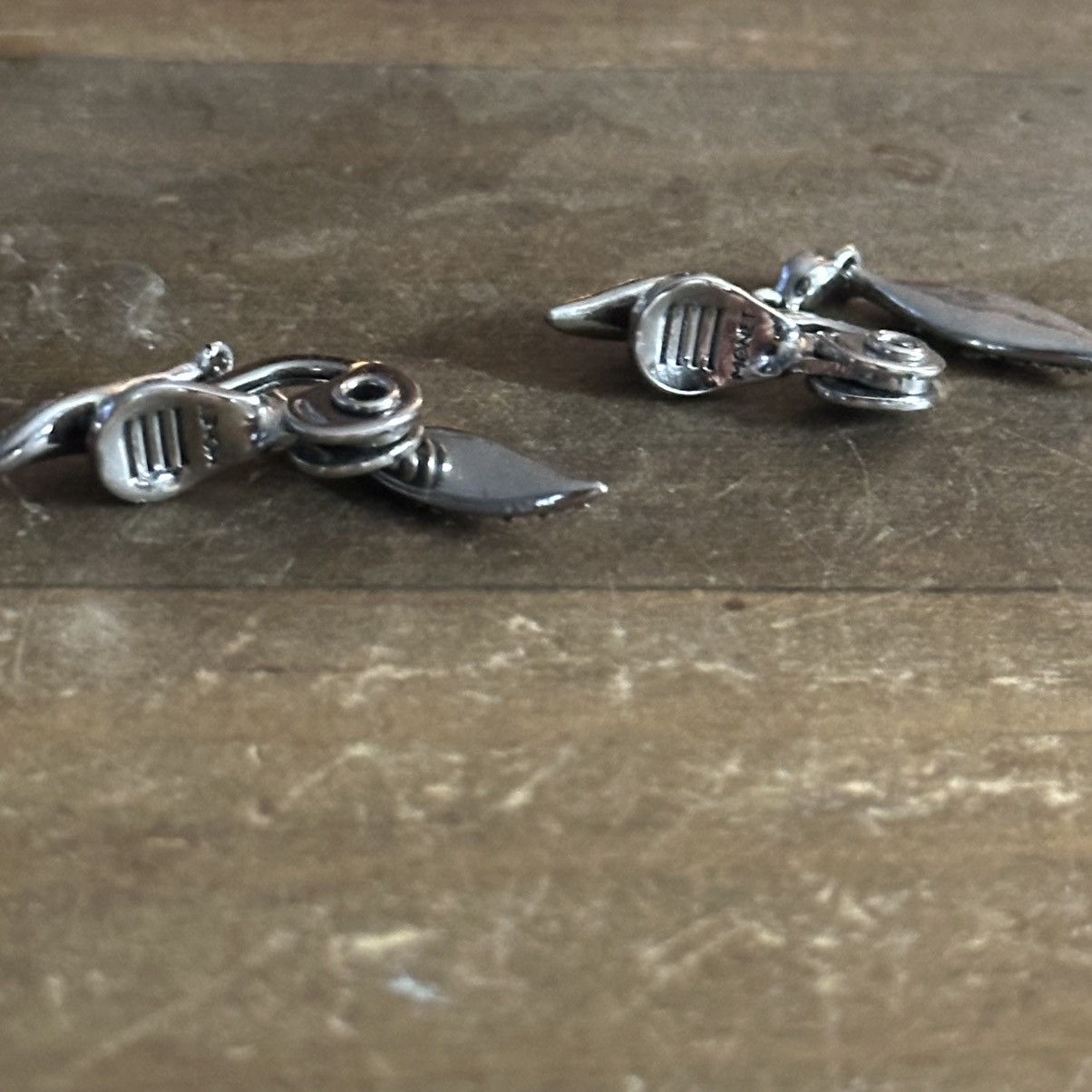 Monet Vintage Monet paved double leaves clip on dangle earrings Size ONE SIZE - 5 Thumbnail