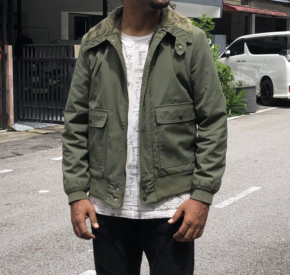 Vintage Vintage 70s Military B-10 Sherpa Flight Bomber Jacket Size US M / EU 48-50 / 2 - 10 Thumbnail