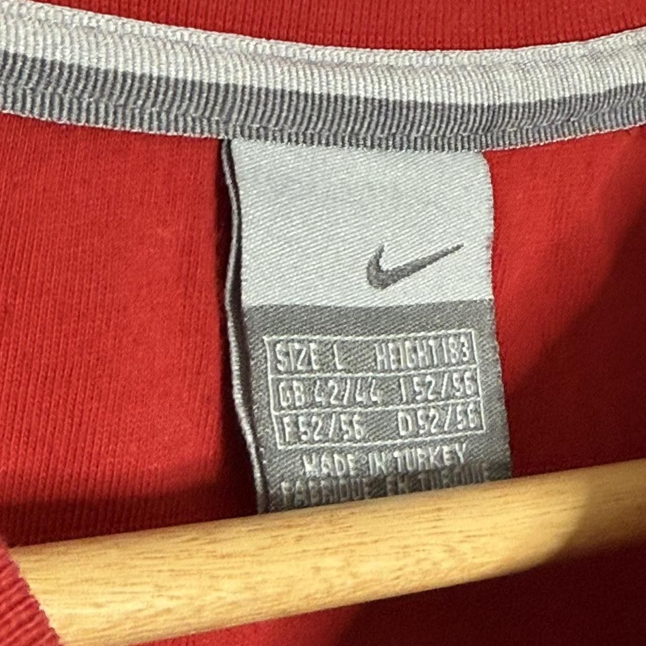Nike Nike Vintage Mini Swoosh Sweatshirt White Red Size US L / EU 52-54 / 3 - 5 Thumbnail