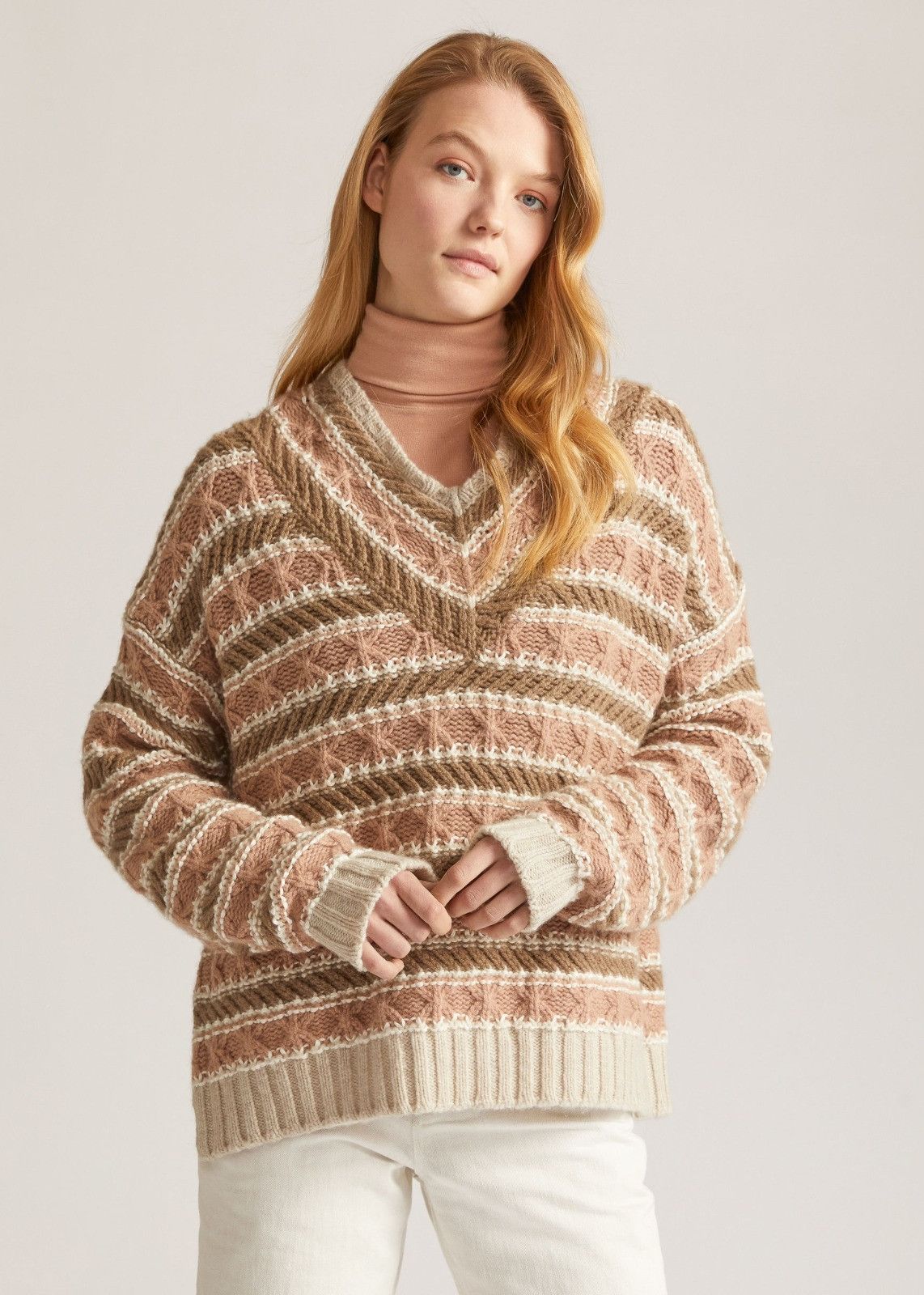 Loro Piana o1srvl11e0125 Cheviot Hills V-Neck Sweater in Multicolor Size M / US 6-8 / IT 42-44 - 4 Thumbnail